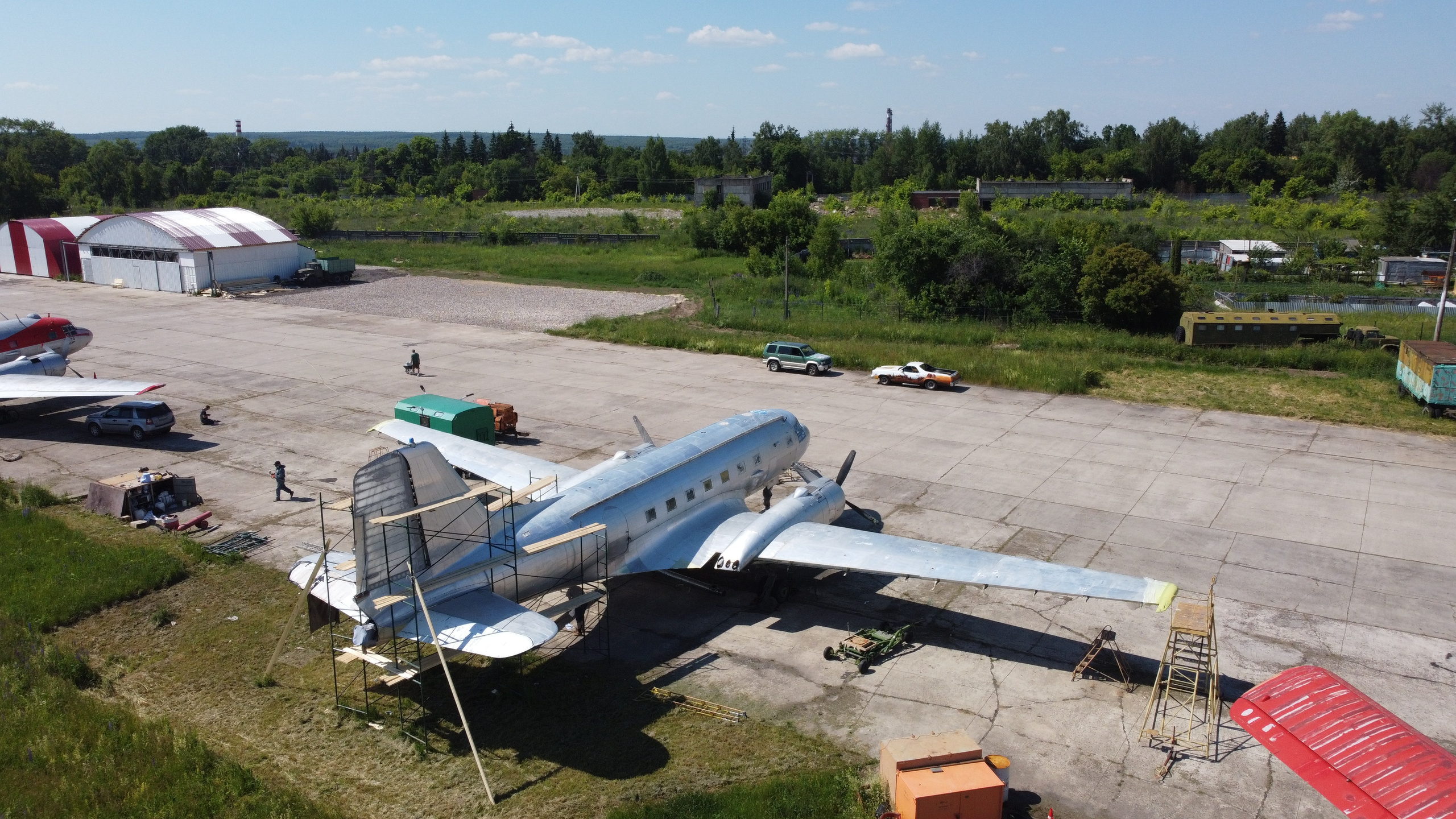 Ил-14Т «Голубая Мечта» — покраска (2022г). Фотоальбом показывающий увлекательный мир авиации и мир медведей Андрея Иванова