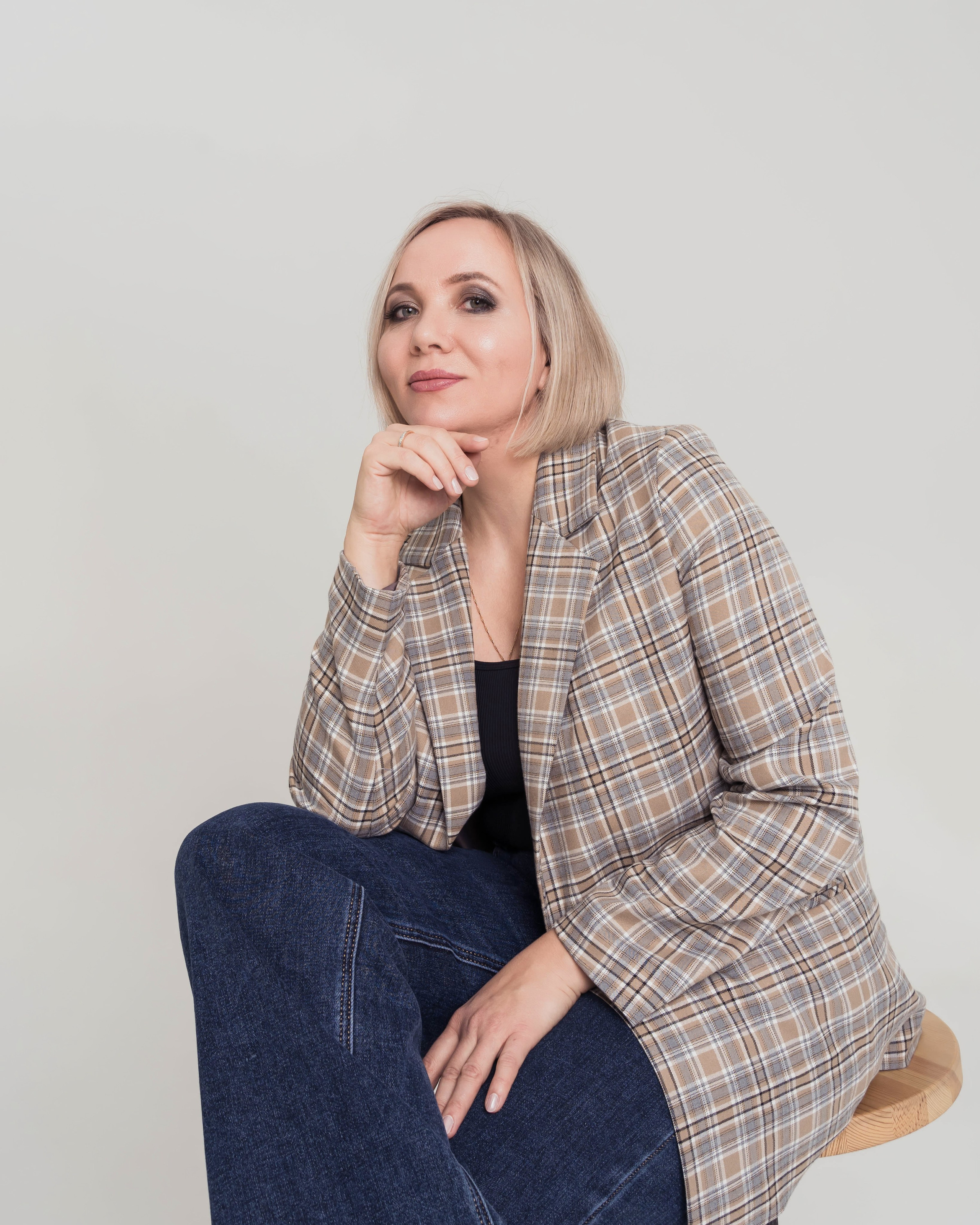 Креативная тематическая индивидуальная портретная съёмка. Фотограф Екатеринбург для вас или вашего бренда