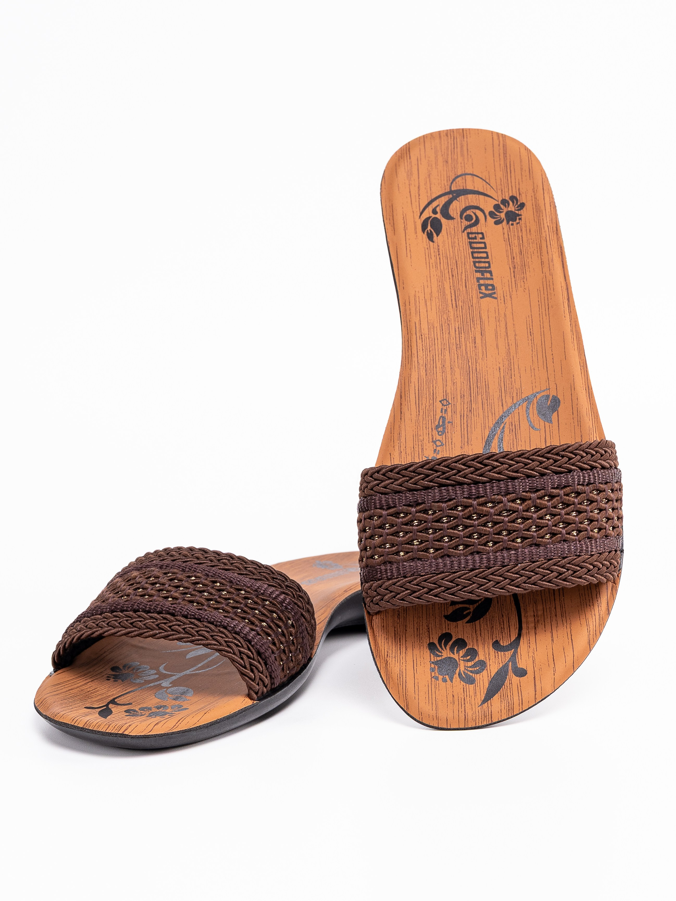 Тапочки дерево серия 2. Предметный фотограф, фото для маркетплейсов Пятигорск, КМВ