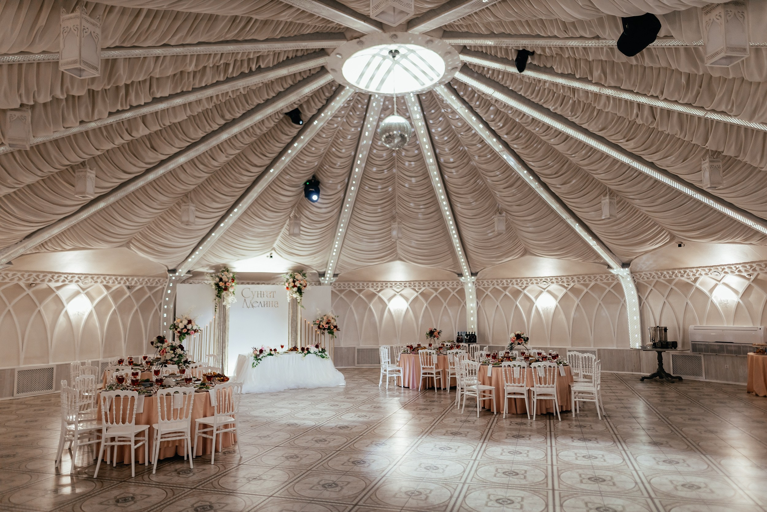 Сунгат и Аделина. Свадебный, репортажный фотограф в Тюмени Сергей Тапилин