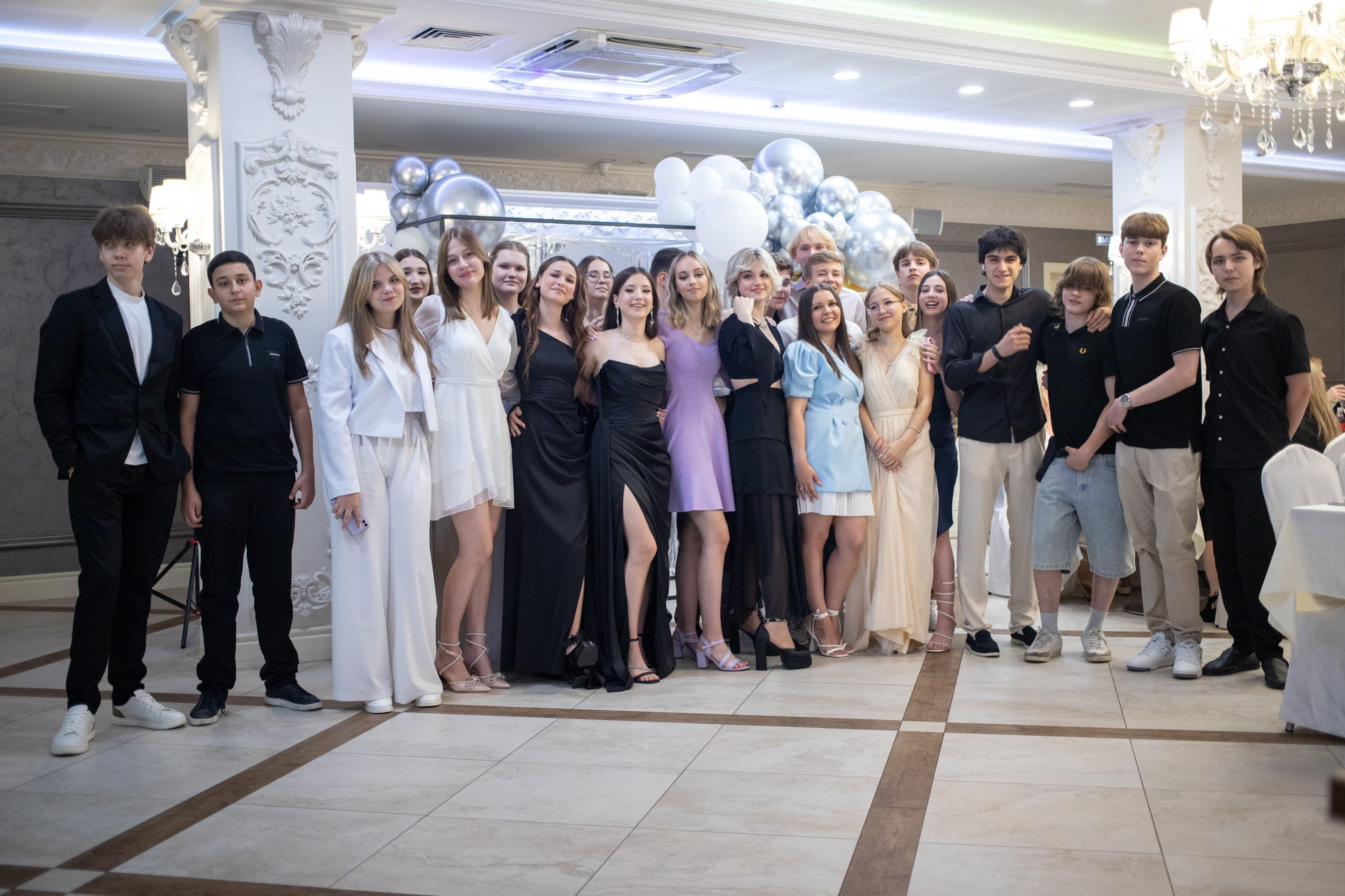 Выпускной 9-й класс. Репортажный, промышленный и маркетплейс-фотограф Дмитрий Чернат