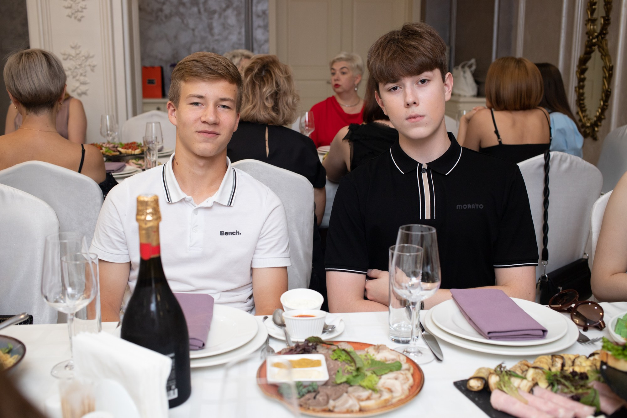 Выпускной 9-й класс. Репортажный, промышленный и маркетплейс-фотограф Дмитрий Чернат