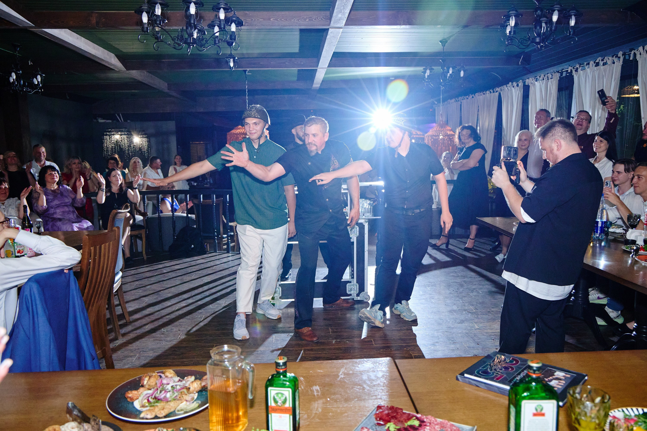 Выпускной 35 Сош. Фотограф Выпускные альбомы Таганрог Сергей Коробченко