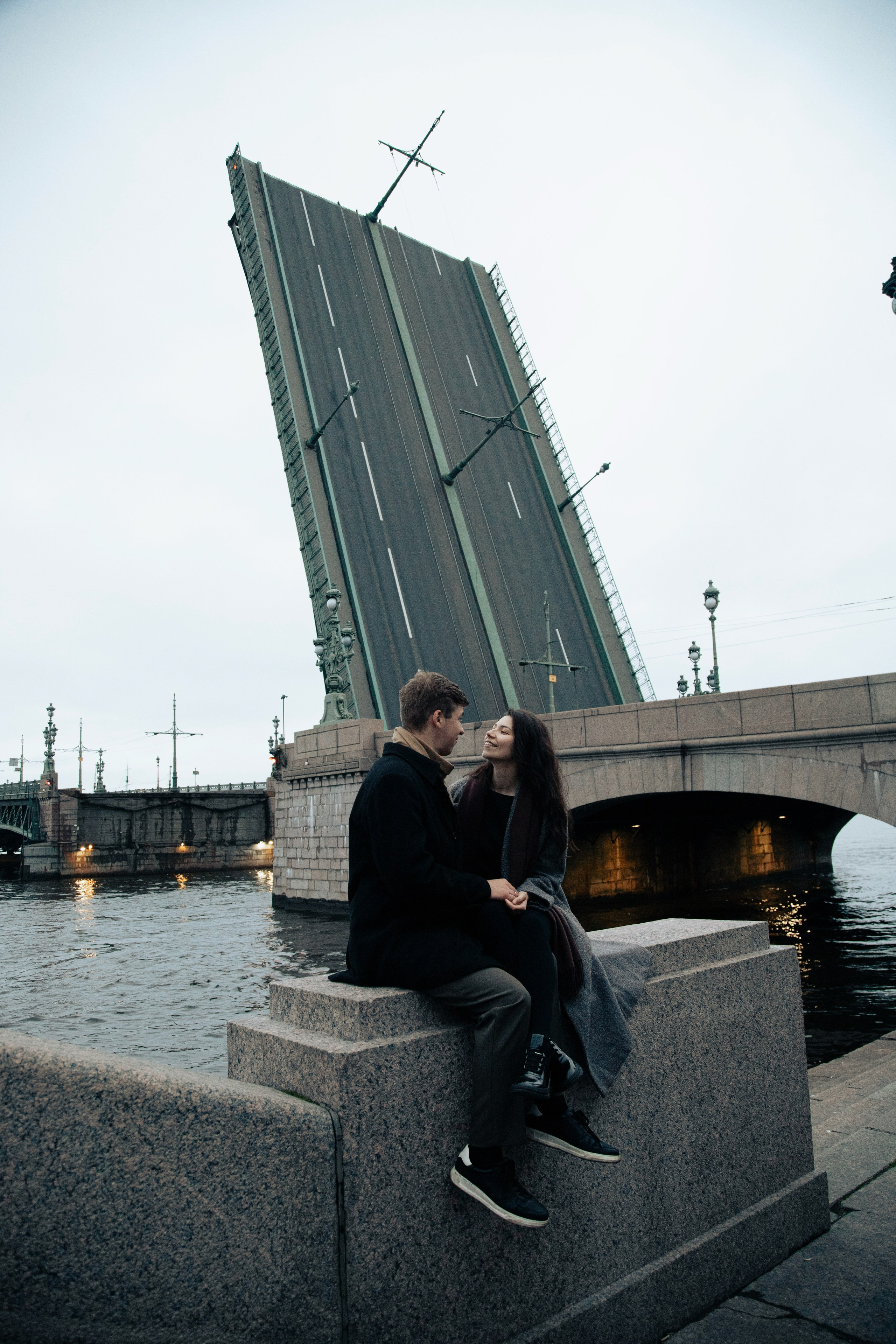 РАЗВОДНЫЕ. Петербургский фотограф — Рия