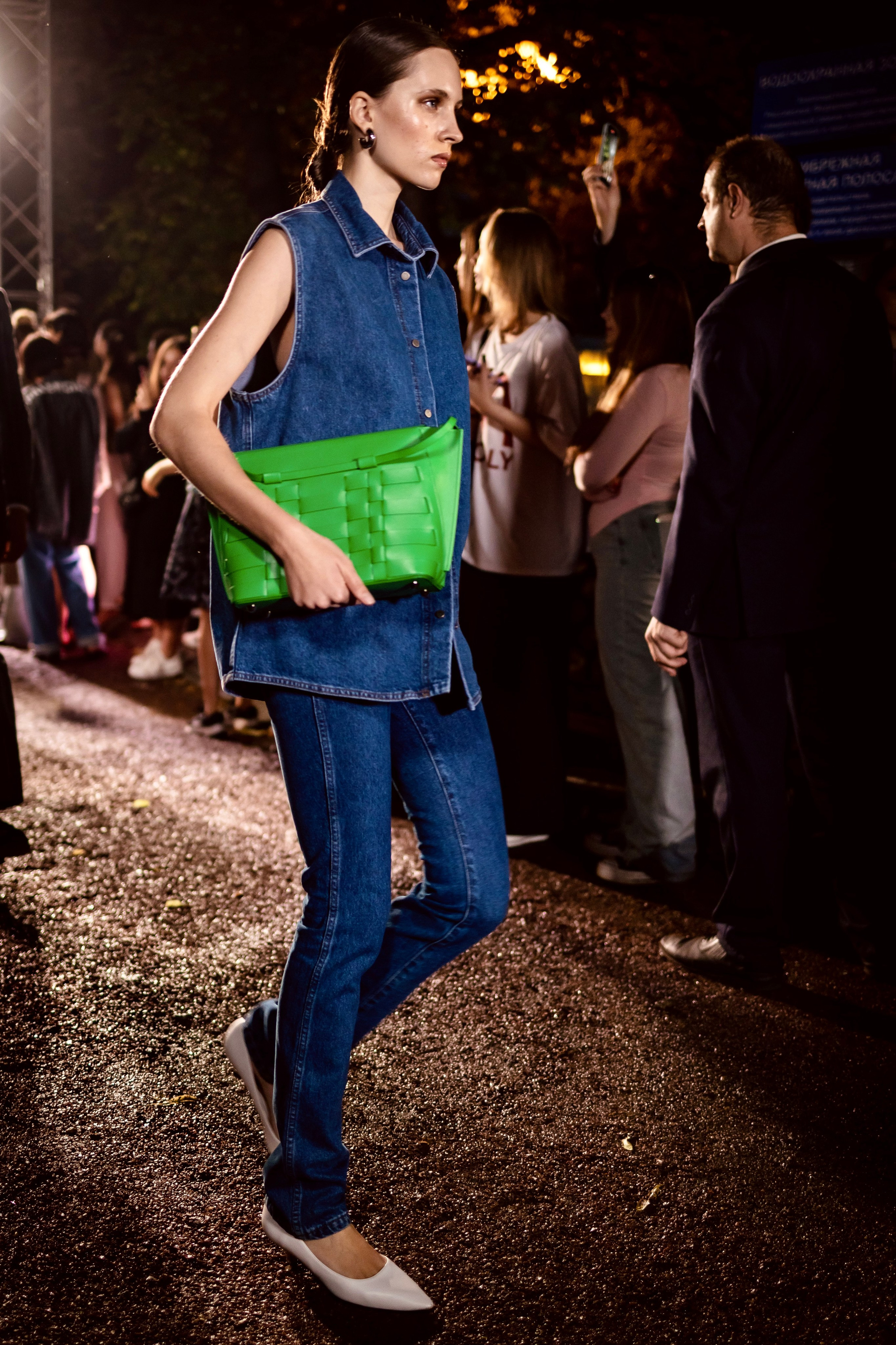 Фото с показа российских брендов на Патриках. Фотосессии и репортаж — Фотограф в Москве — Рина Серёгина