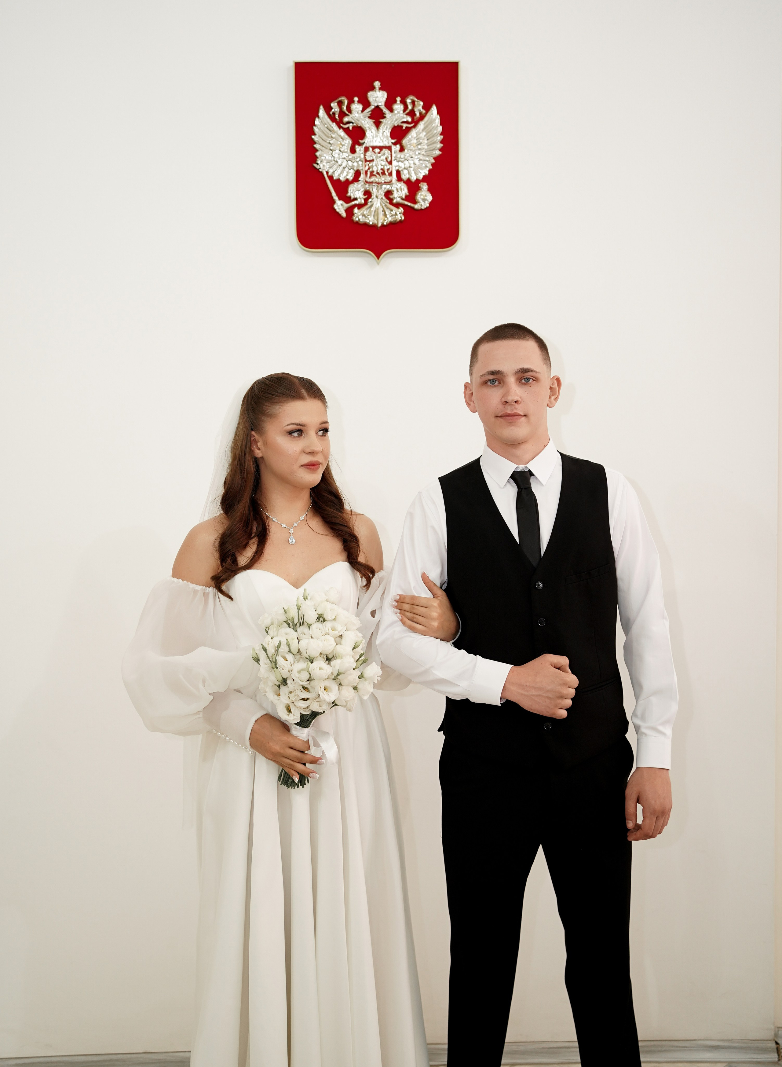 Свадебная фотосессия в Пролетарском ЗАГСе. Свадебный фотограф в Ростове-на-Дону. Таинство Крещения и Венчания, семейные фотосессии. Алёна Чёботова