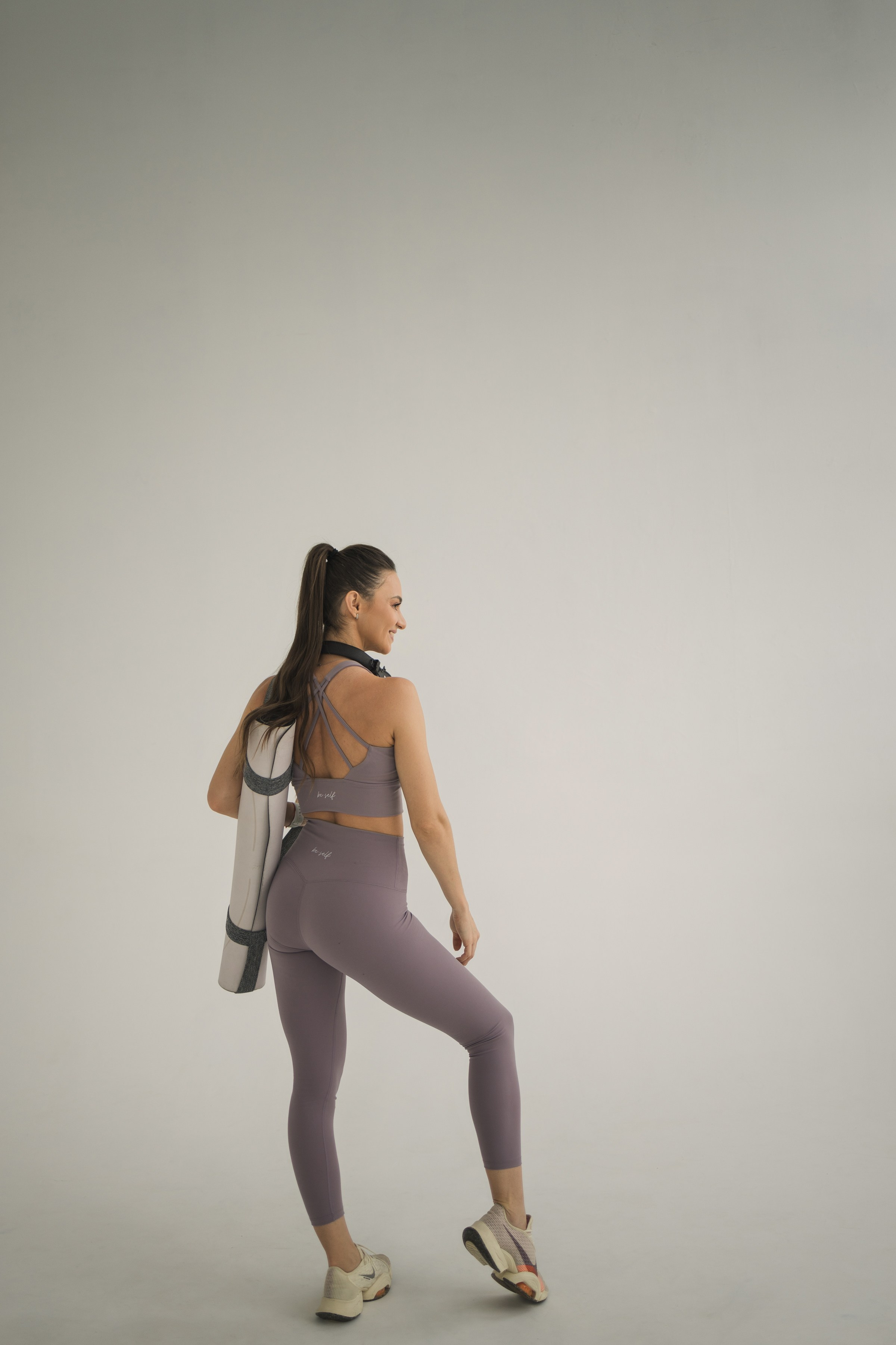 Фитнес-тренер. Портретный фотограф СПб, женский фотограф, минимализм и эстетика