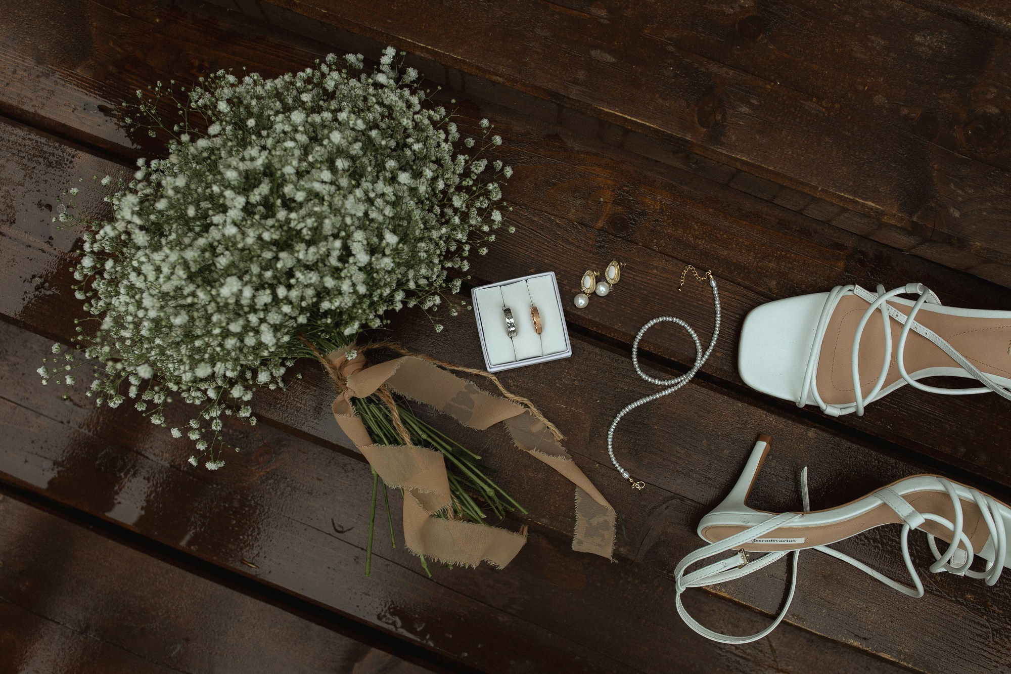 За окном был дождь. Свадебный фотограф Ярославль, Рыбинск