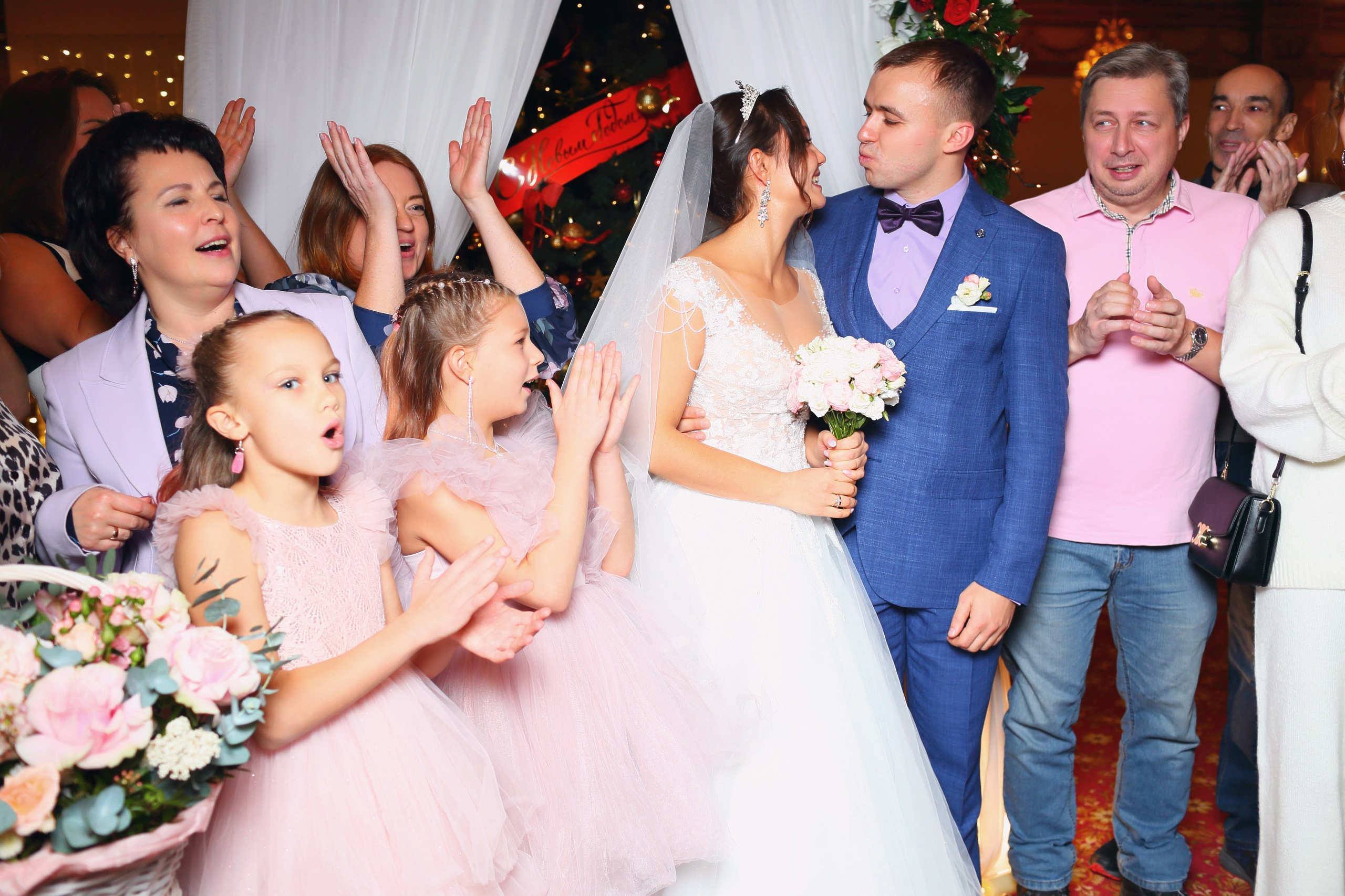 Съемка выездной регистрации в отеле. Свадебный и репортажный фотограф в Ярославле и Санкт-Петербурге Роман Микрюков