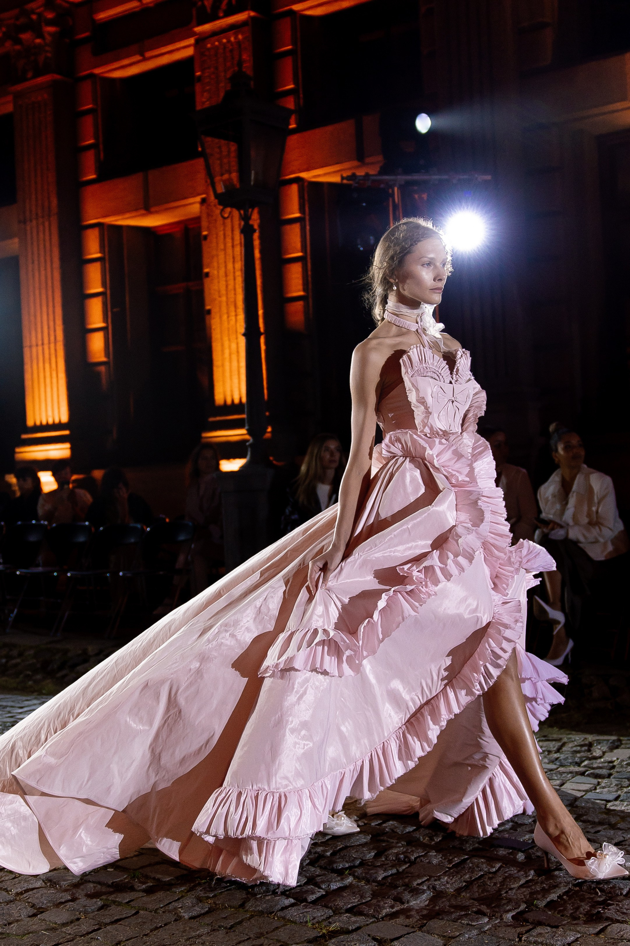 Rara Avis Fashion Show 2025. Свадебный фотограф Москва и Санкт-Петерург Артем Мамонов