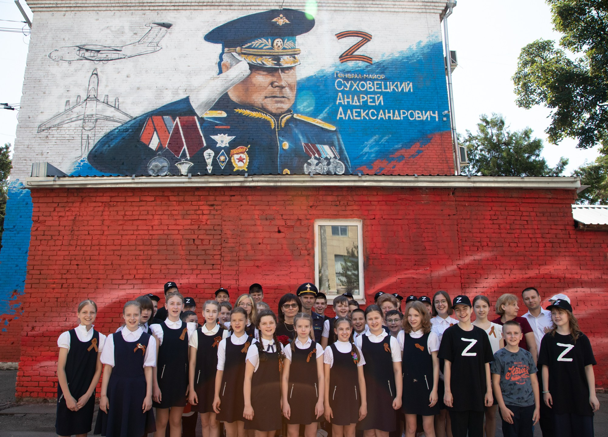 Открытие муралов памяти Героев СВО. Репортажный, промышленный и маркетплейс-фотограф Дмитрий Чернат