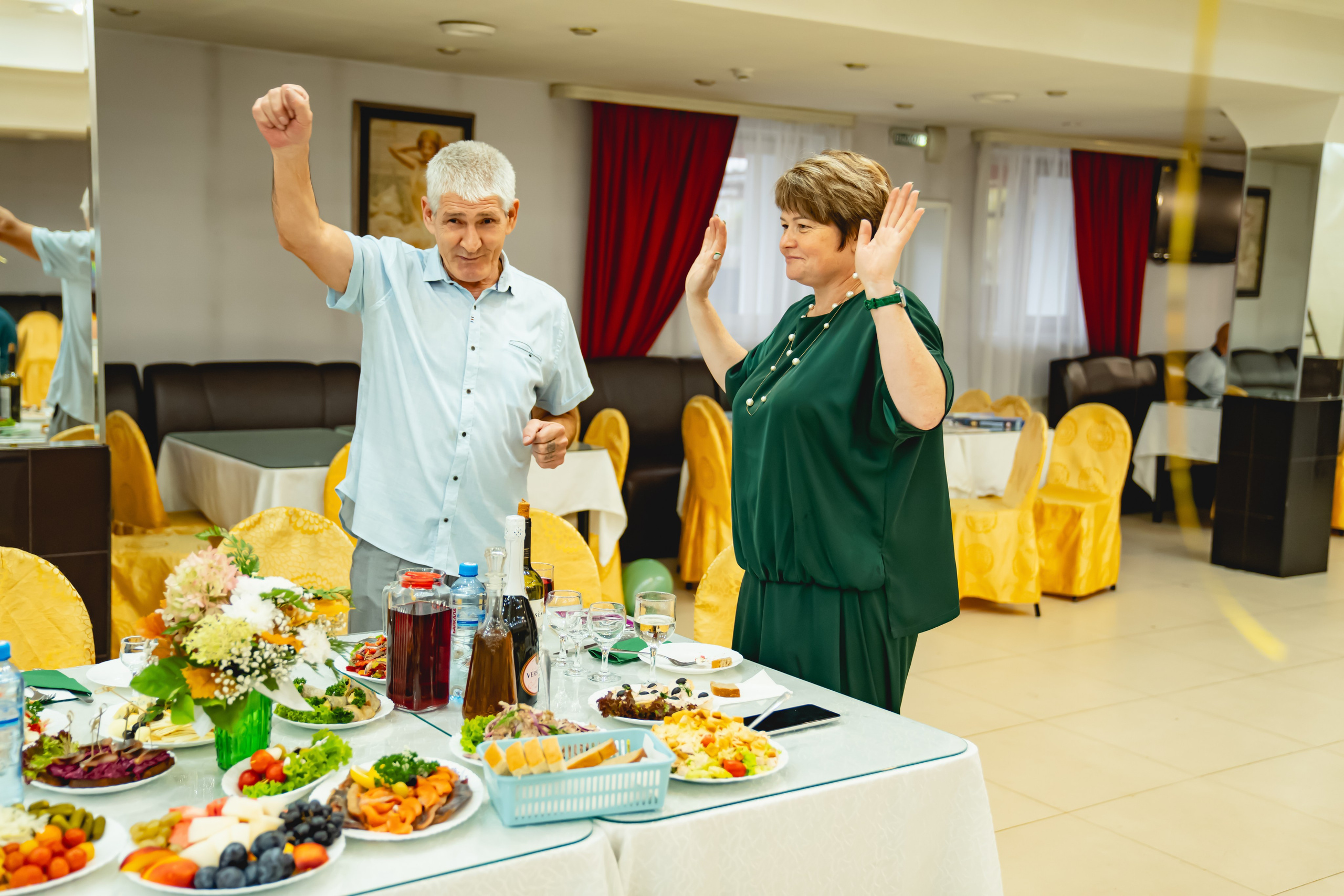 Осенняя Свадьба 2024. Занимаюсь профессиональной фотографией и живу рядом с Байкалом. Работаю в разных жанрах