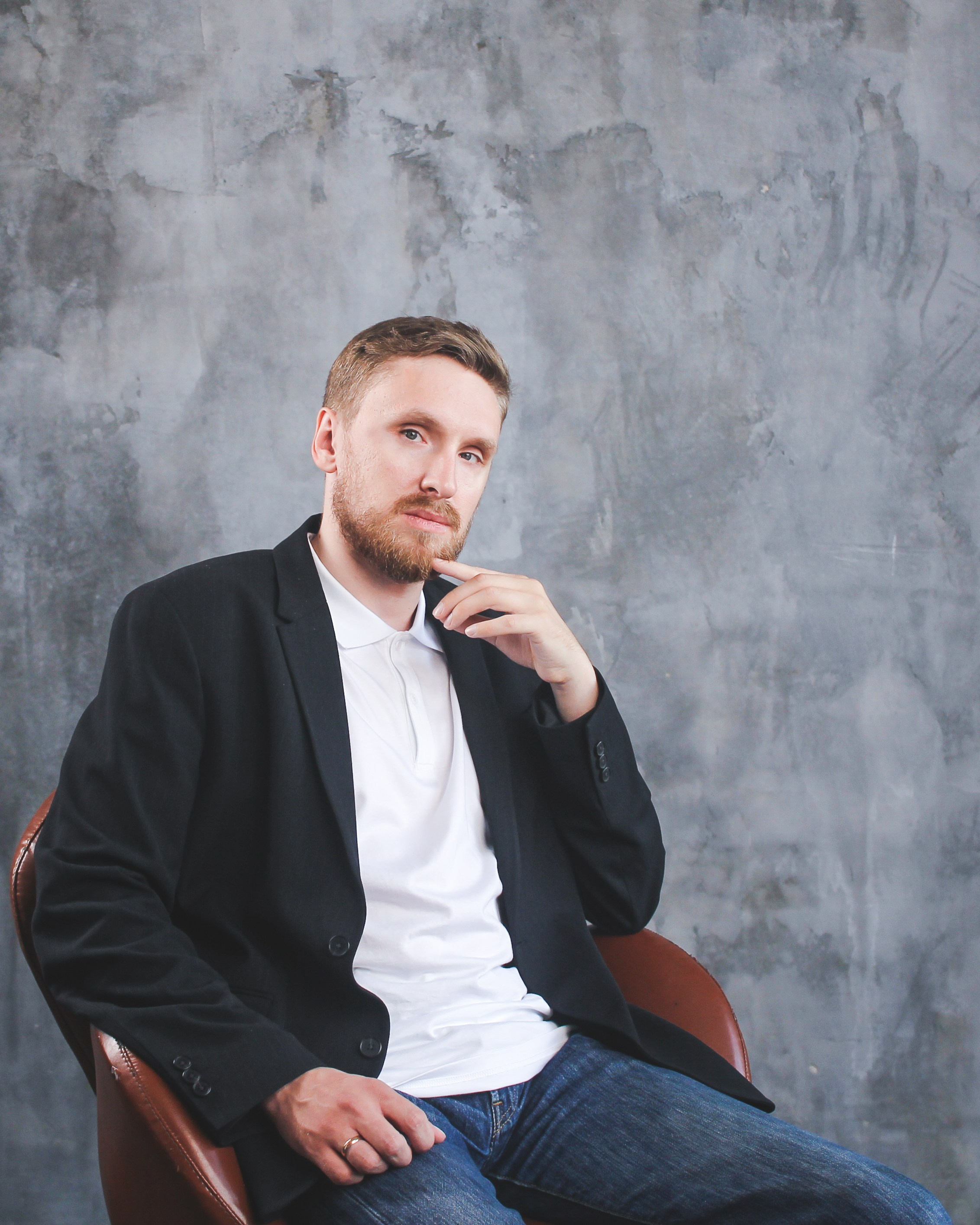 Деловые портреты Юлии и Ивана. Фотограф из Первоуральска Роман Заиченко