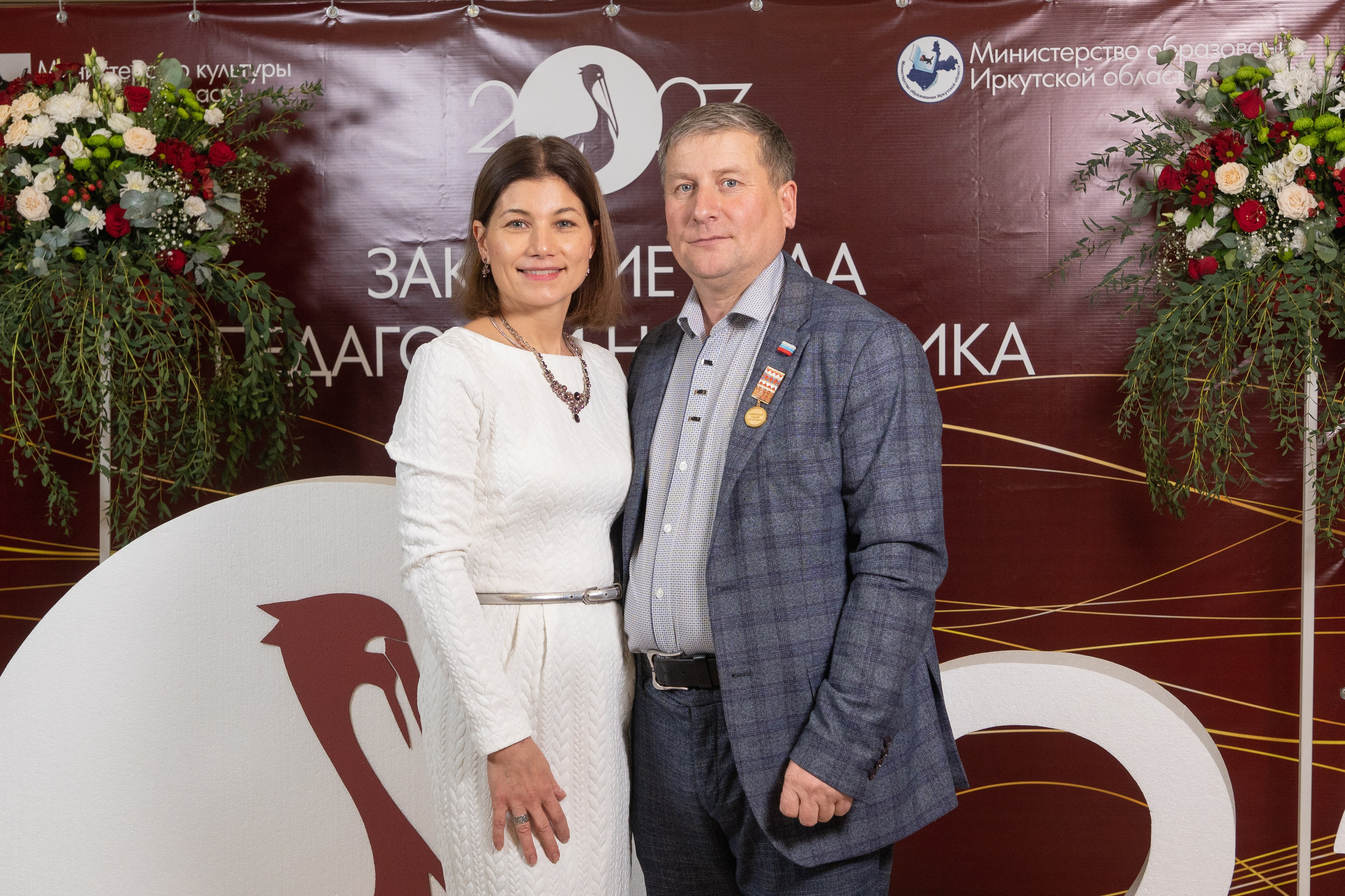 Музыкальный театр. Занимаюсь профессиональной фотографией и живу рядом с Байкалом. Работаю в разных жанрах