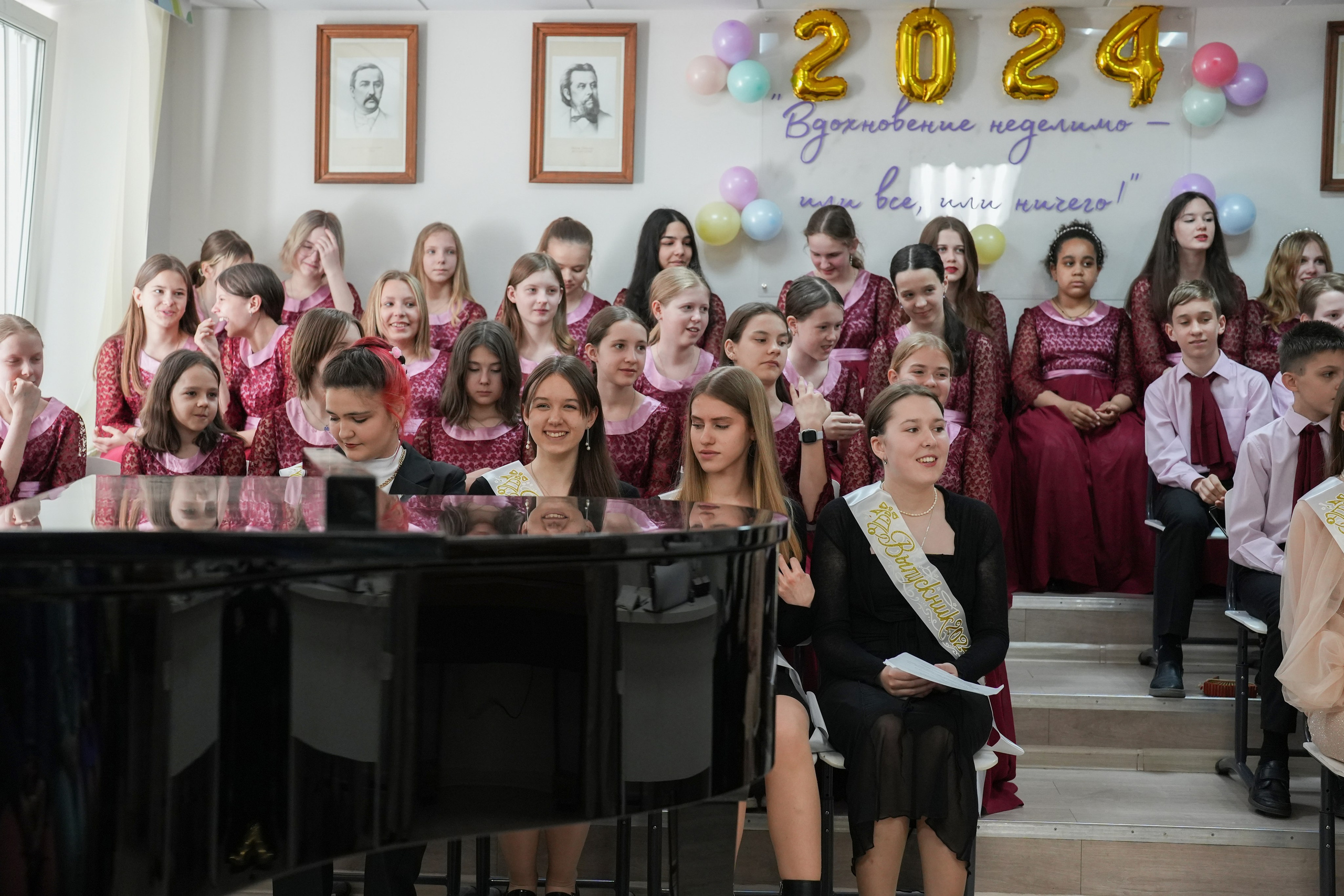 Выпускной в музыкально-хоровой школе г. Москвы № 106. Семейный и детский фотограф в Москве Оксана Чибизова