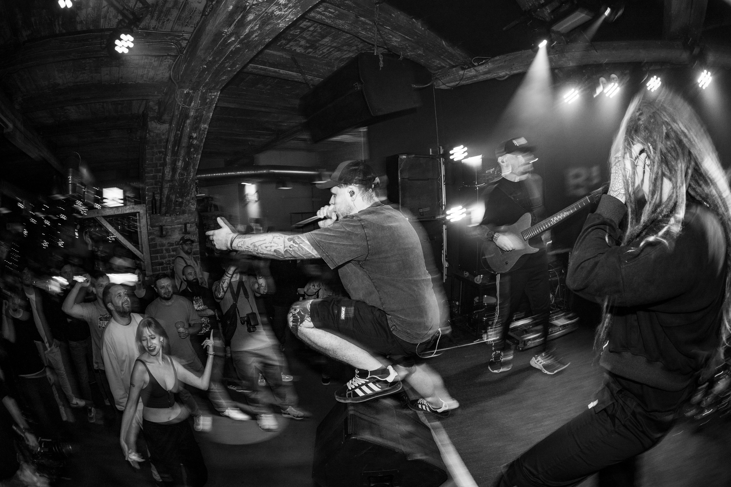 ОМУТ ГИГ|Zoccolo 2.0. Концертный и репортажный фотограф в Санкт-Петербурге Слава Пахомов