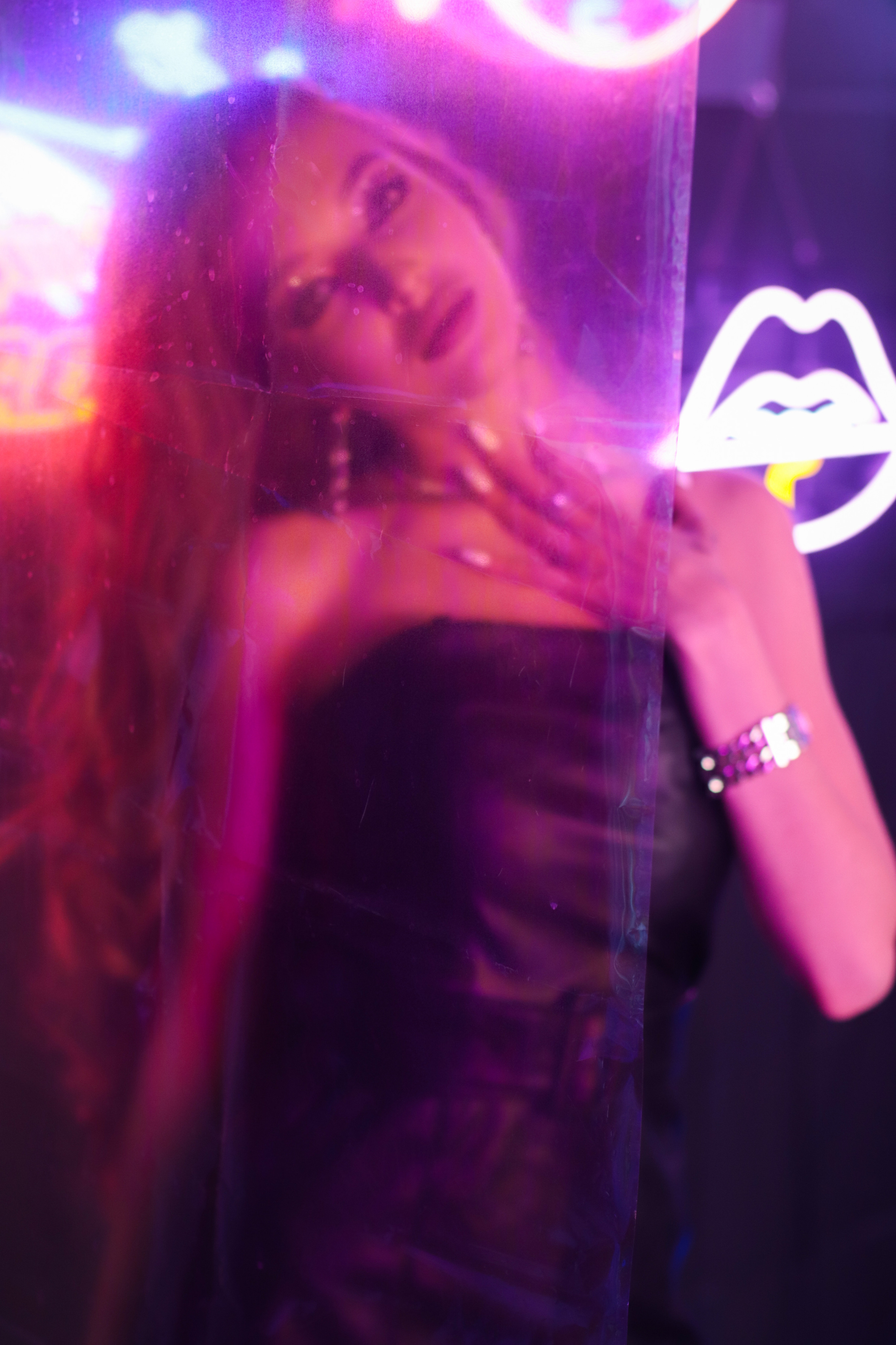 Неоновая локация. Фотограф в Сургуте Брызгунова Анастасия