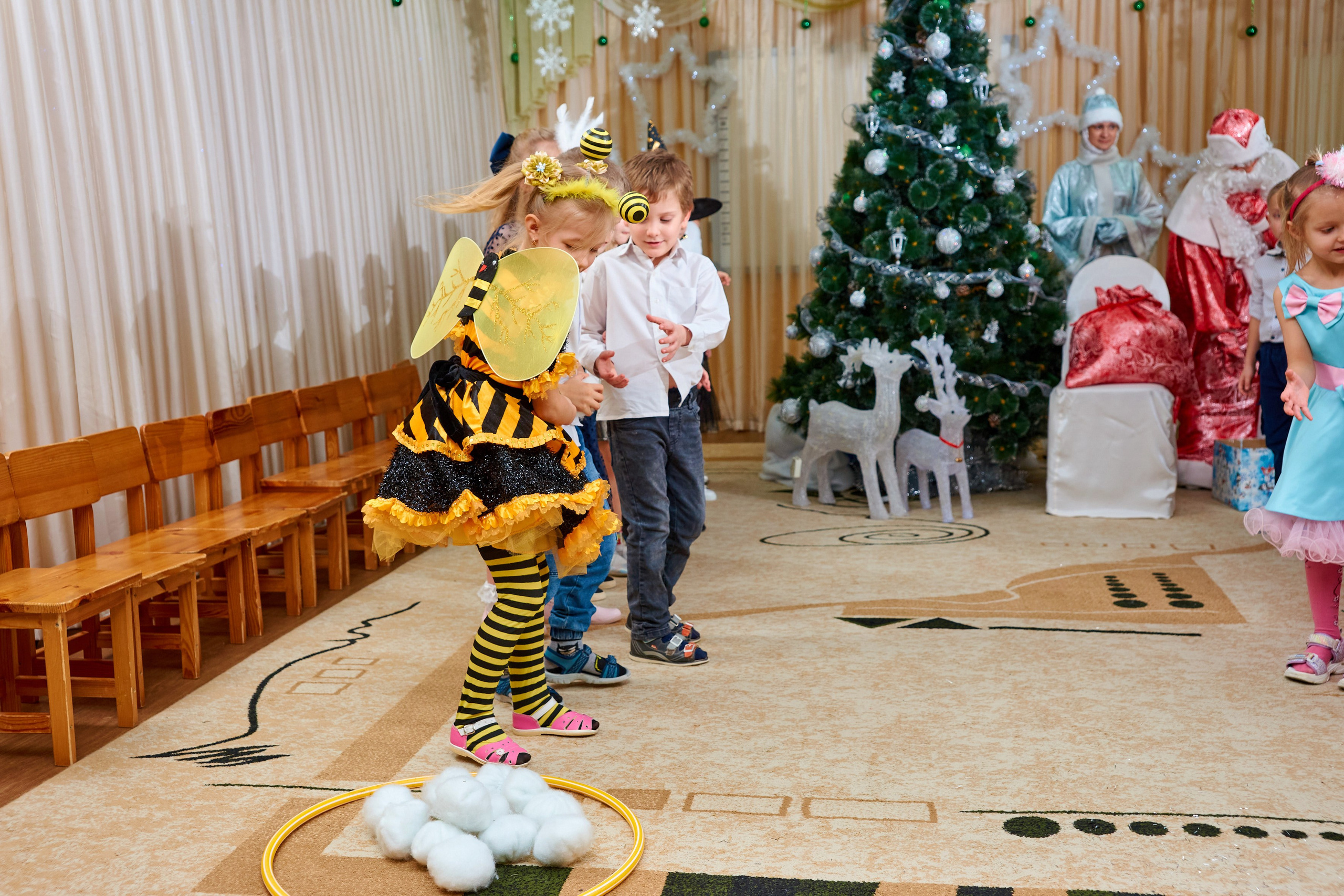 Новогодние утренники. Childrenfoto.ru