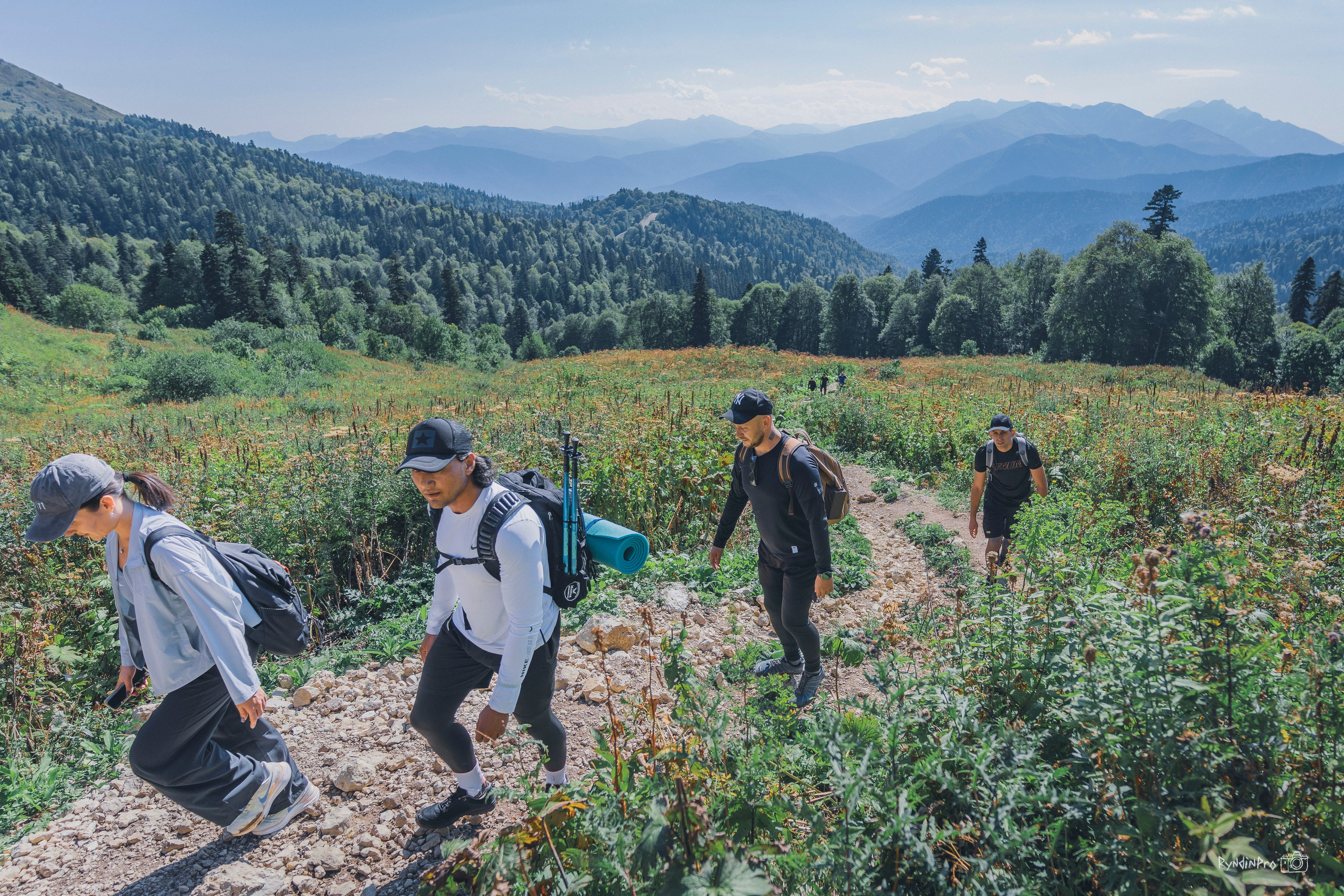 Поход на Оштен с командой Мадьяр 10.09.24. Репортажный фотограф в Краснодаре Рындин Дмитрий