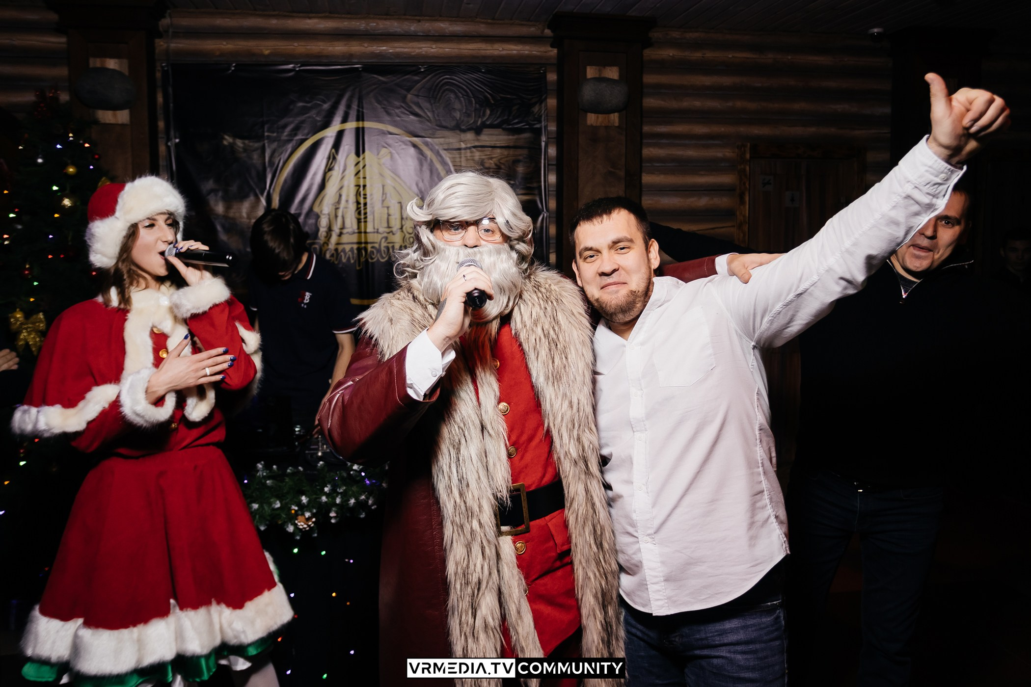 Новогодний вечер у «Петровича»