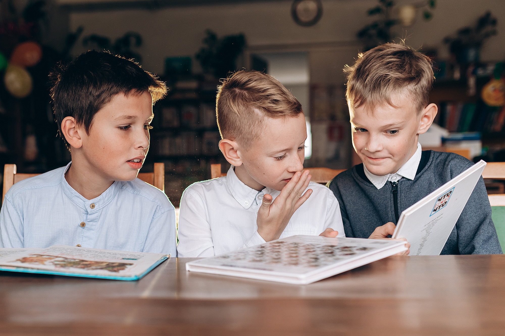 Школьный фотограф в Дубне Талдоме Кимрах. Свадебный фотограф в Дубне Алексей Фонарёв
