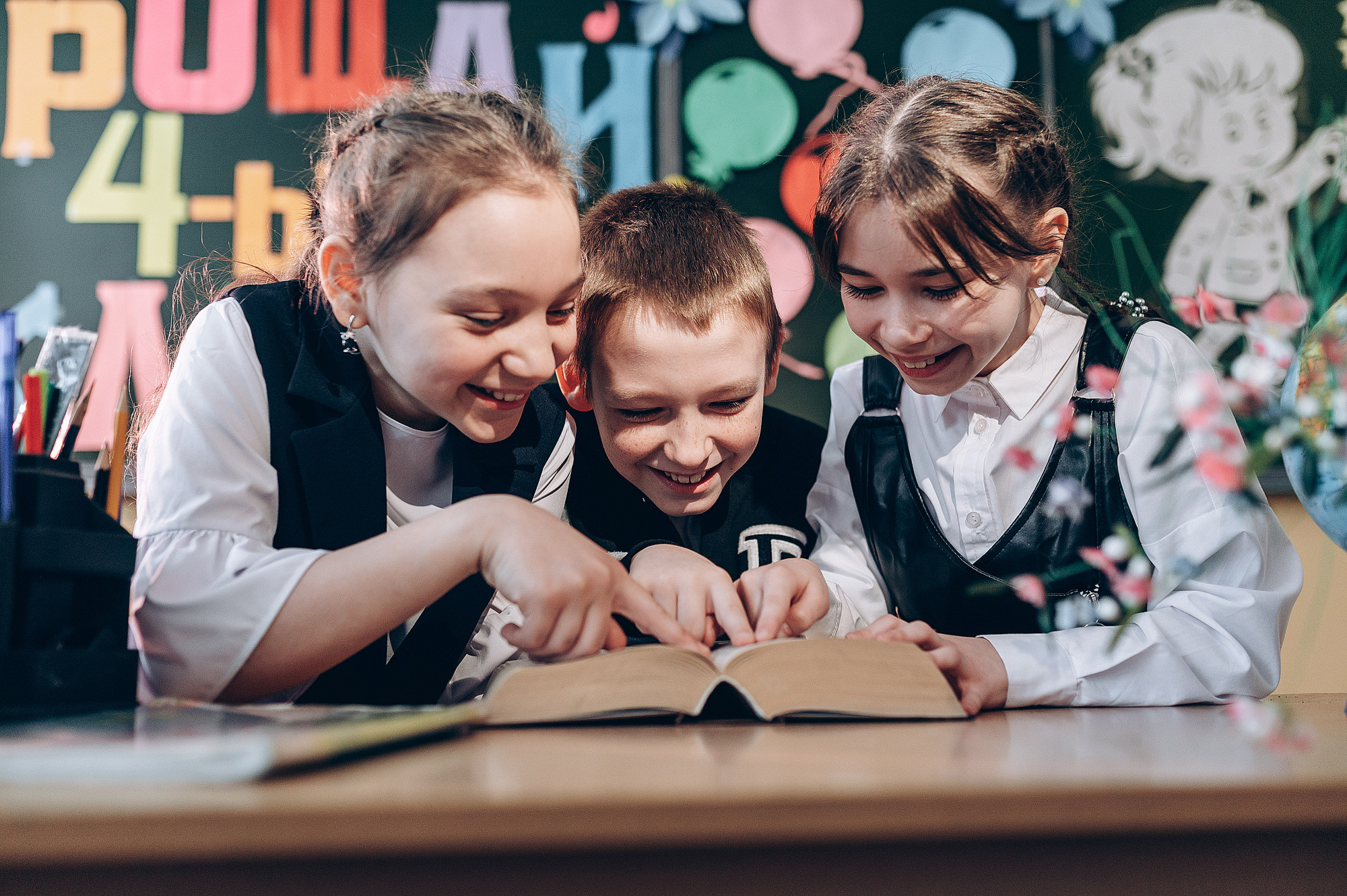Школьный фотограф в Дубне Талдоме Кимрах. Свадебный фотограф в Дубне Алексей Фонарёв