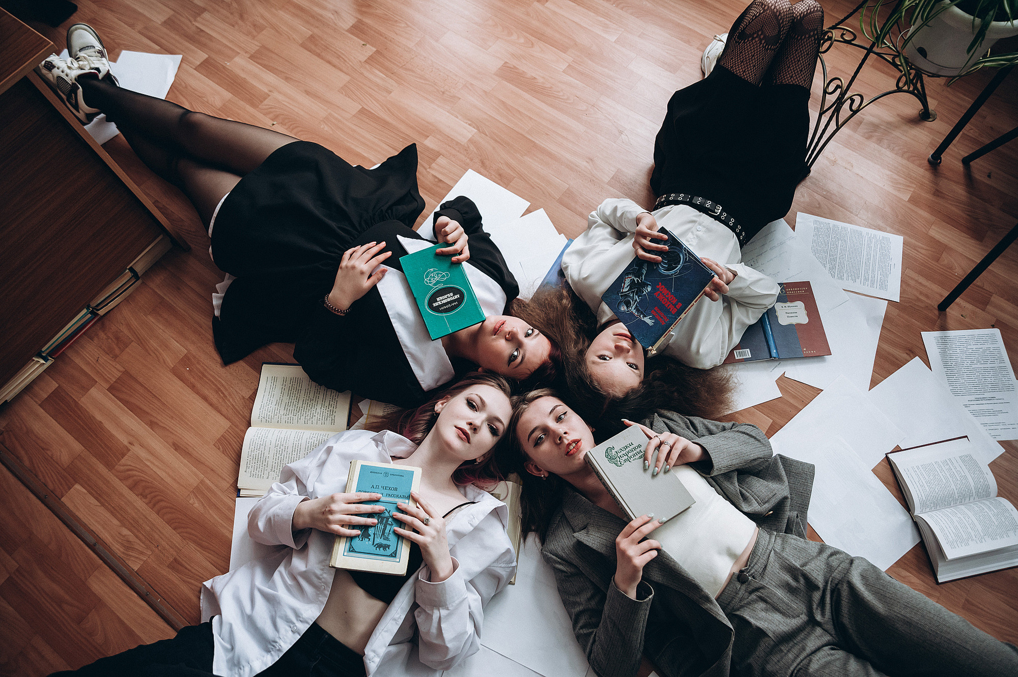 Школьный фотограф в Дубне Талдоме Кимрах. Свадебный фотограф в Дубне Алексей Фонарёв