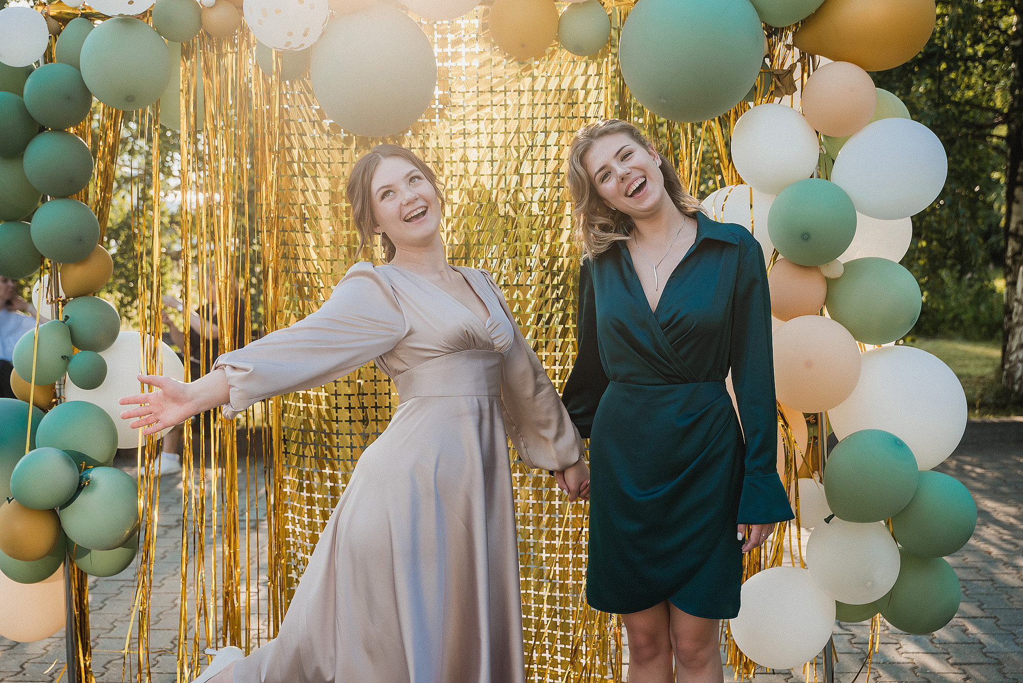 Школьный фотограф в Дубне Талдоме Кимрах. Свадебный фотограф в Дубне Алексей Фонарёв