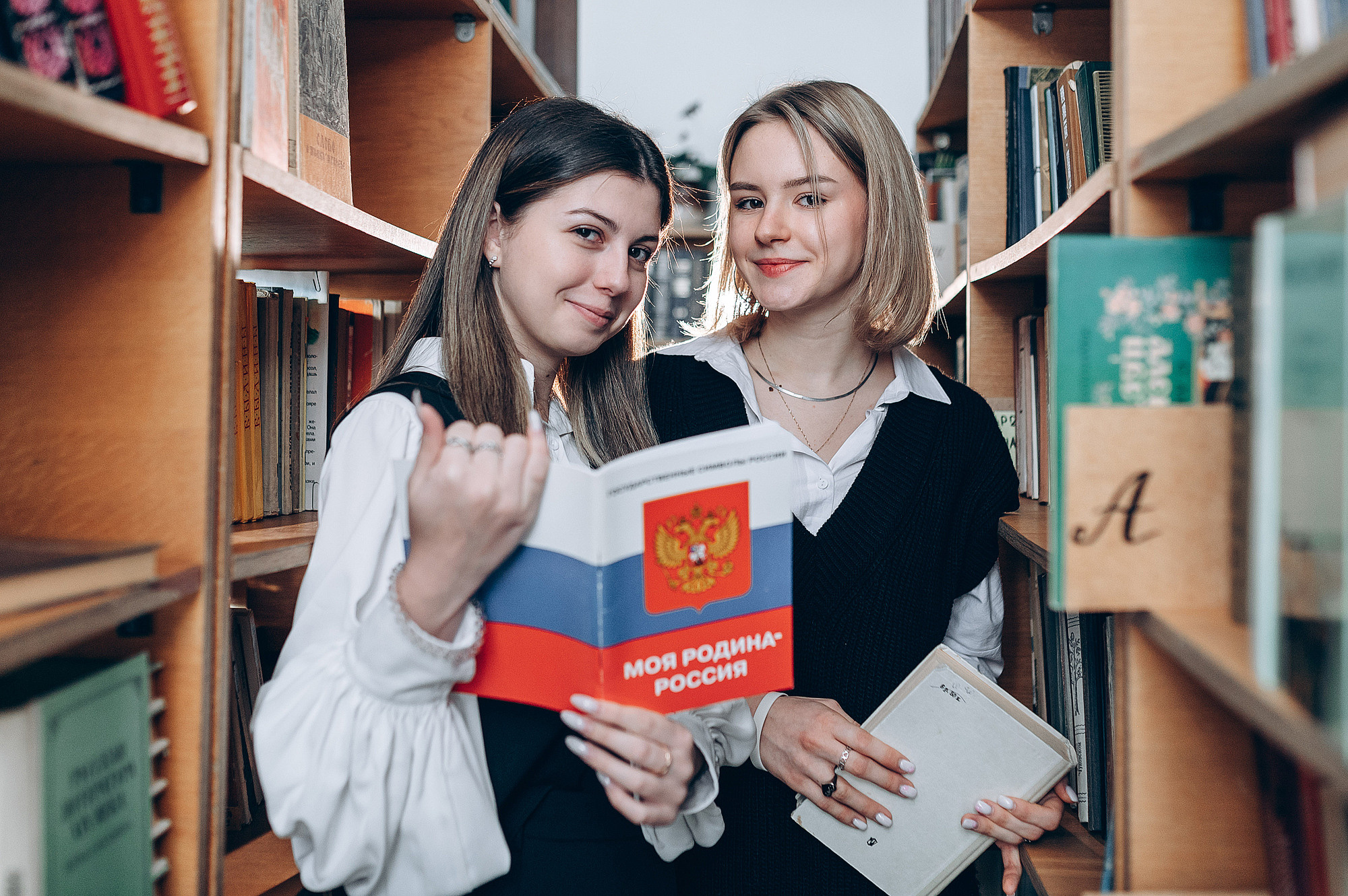 Школьный фотограф в Дубне Талдоме Кимрах. Свадебный фотограф в Дубне Алексей Фонарёв