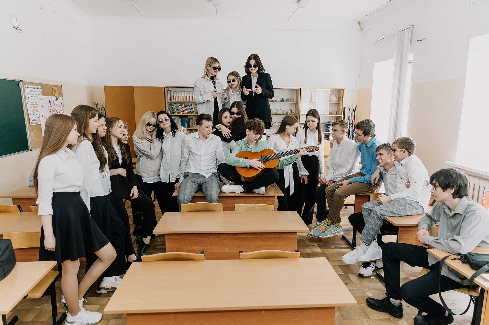 Школьный фотограф в Дубне Талдоме Кимрах. Свадебный фотограф в Дубне Алексей Фонарёв