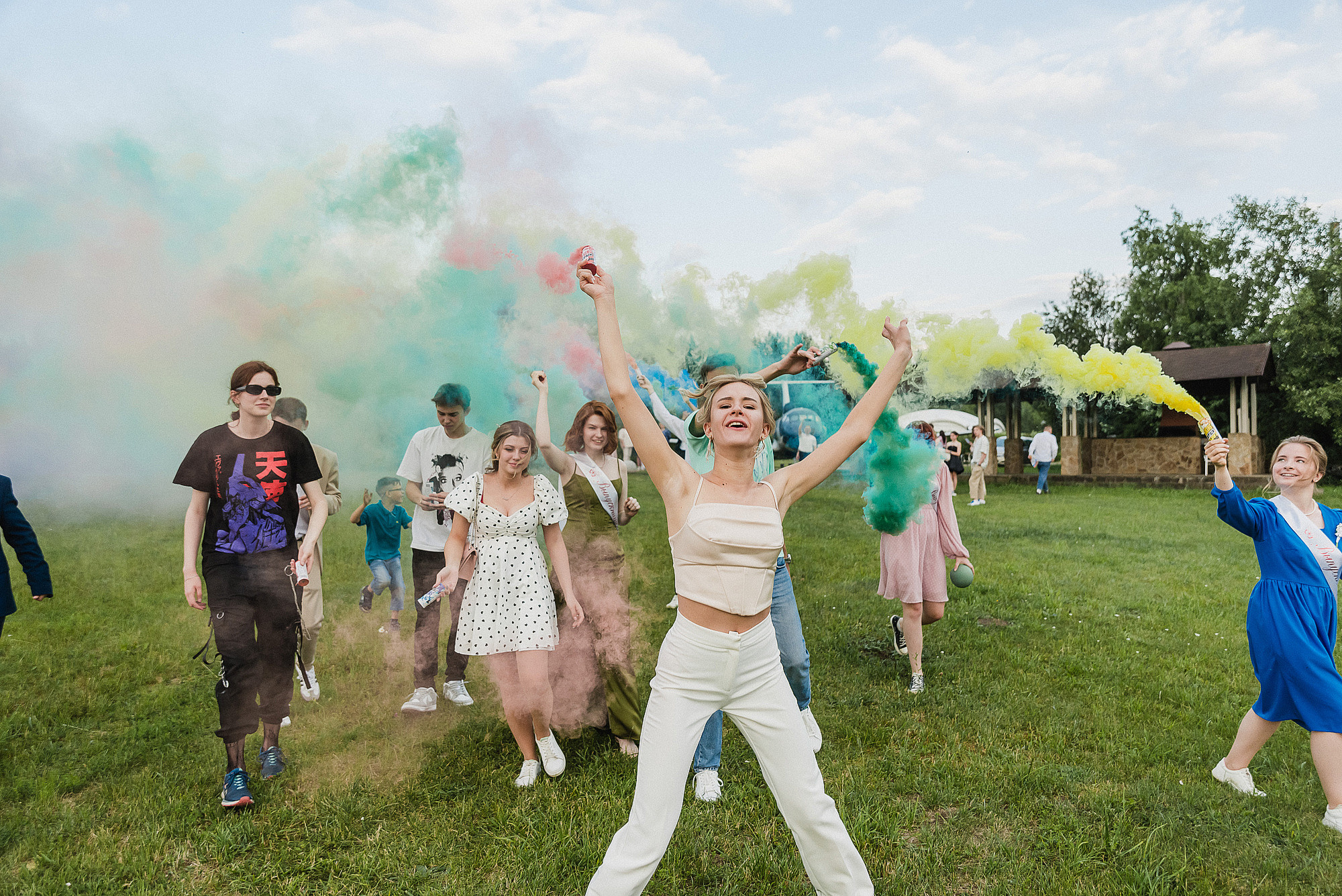 Школьный фотограф в Дубне Талдоме Кимрах. Свадебный фотограф в Дубне Алексей Фонарёв