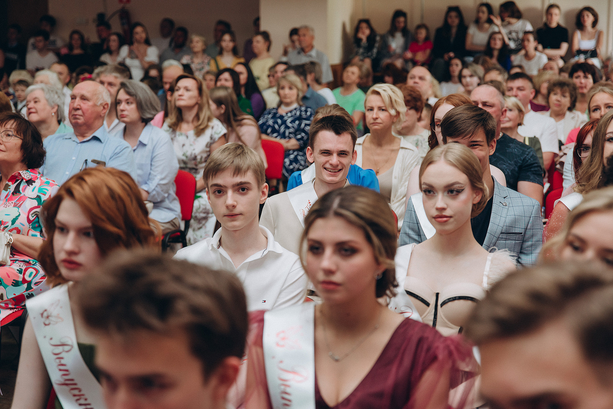 Школьный фотограф в Дубне Талдоме Кимрах. Свадебный фотограф в Дубне Алексей Фонарёв