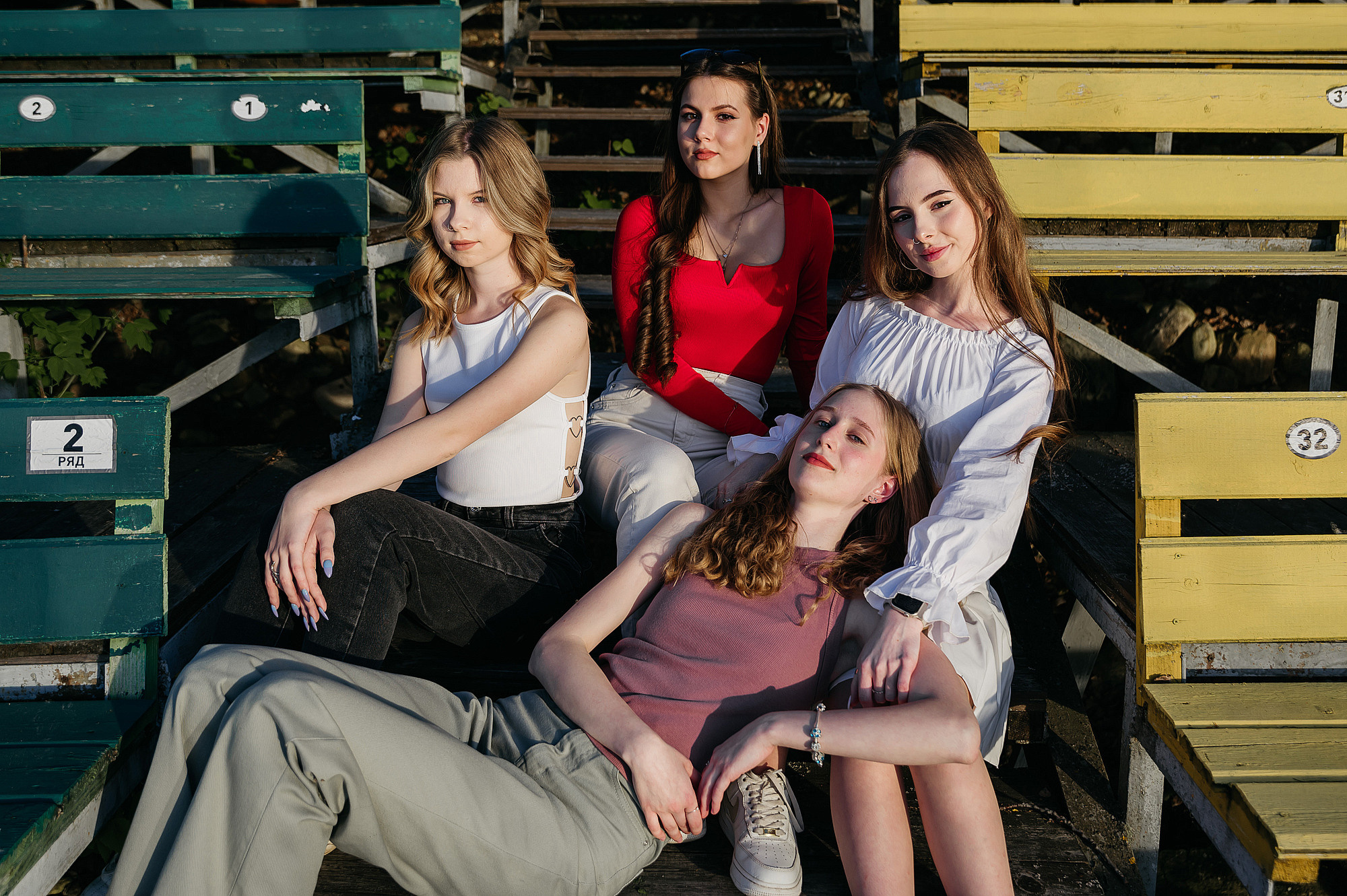 Школьный фотограф в Дубне Талдоме Кимрах. Свадебный фотограф в Дубне Алексей Фонарёв