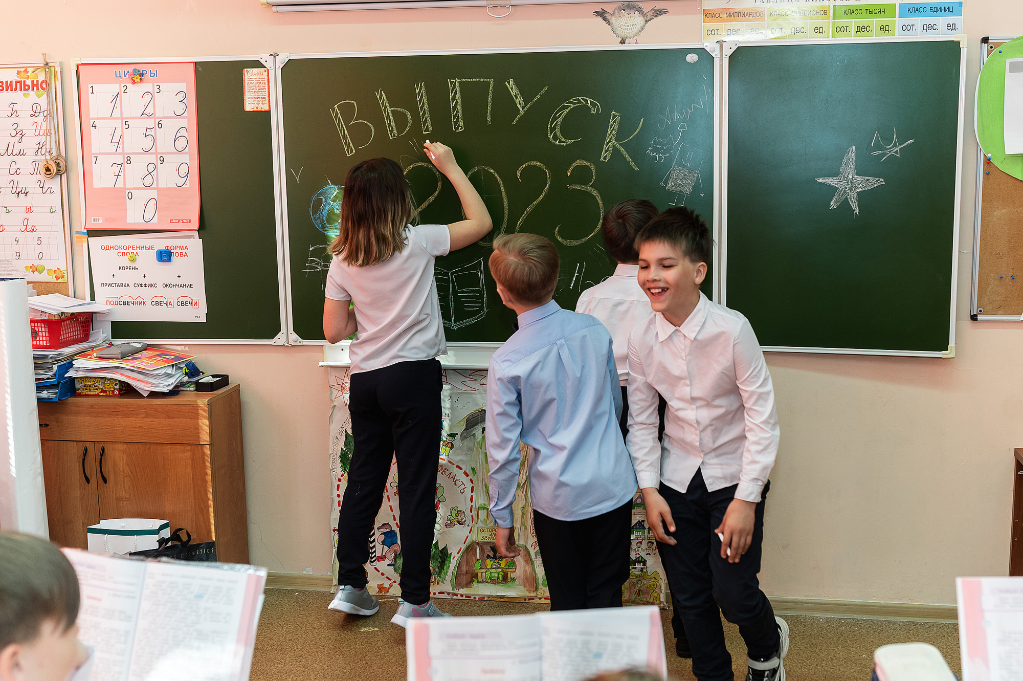 Школьный фотограф в Дубне Талдоме Кимрах. Свадебный фотограф в Дубне Алексей Фонарёв