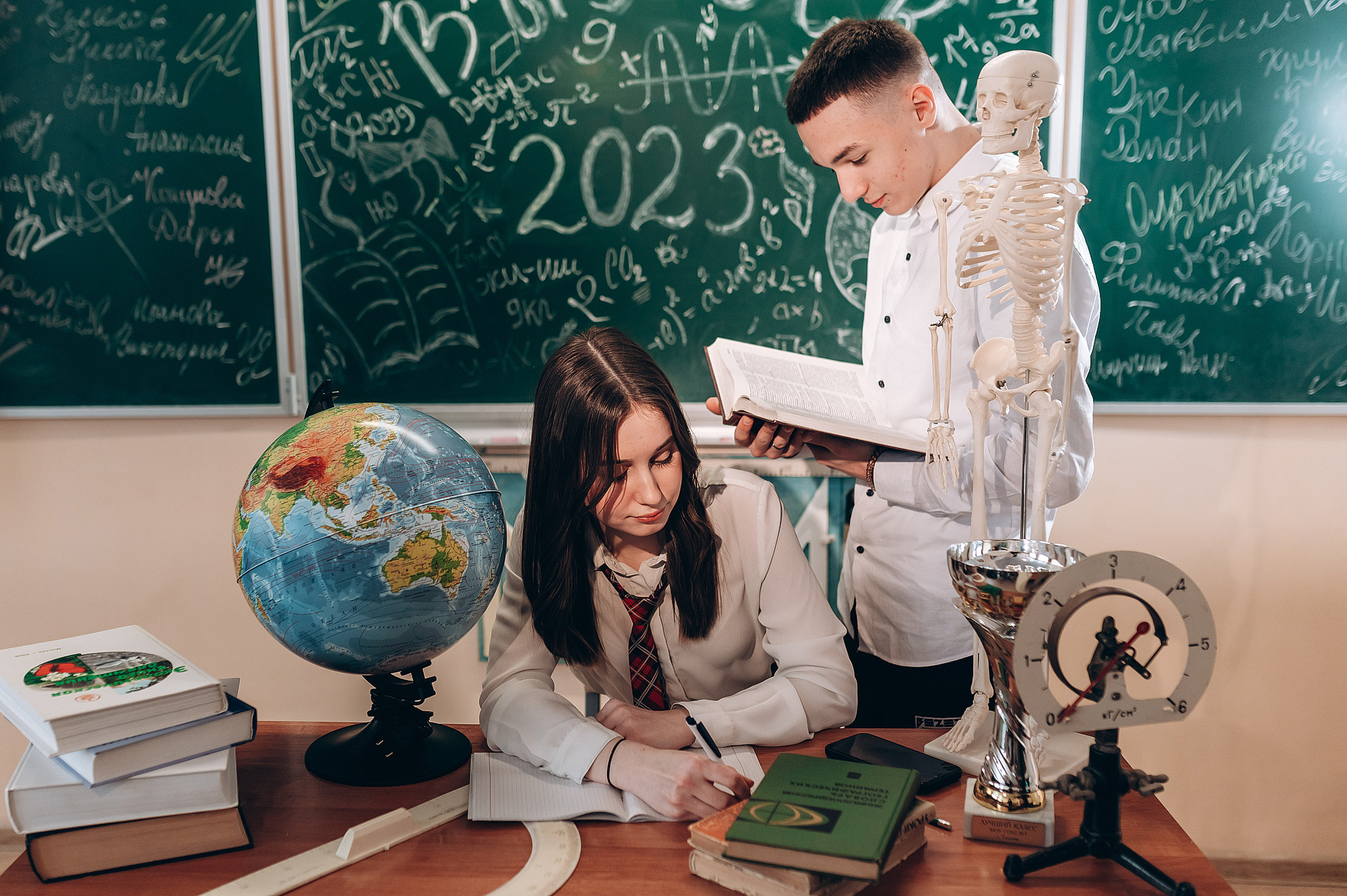 Школьный фотограф в Дубне Талдоме Кимрах. Свадебный фотограф в Дубне Алексей Фонарёв