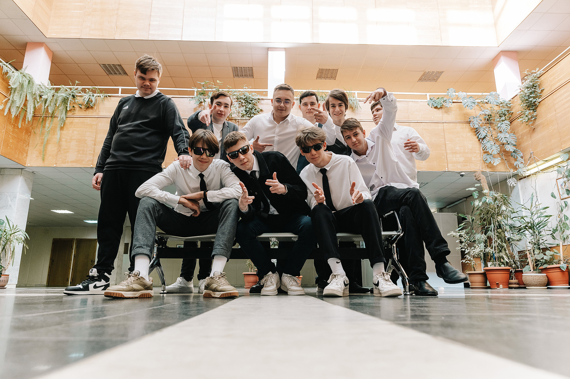 Школьный фотограф в Дубне Талдоме Кимрах. Свадебный фотограф в Дубне Алексей Фонарёв