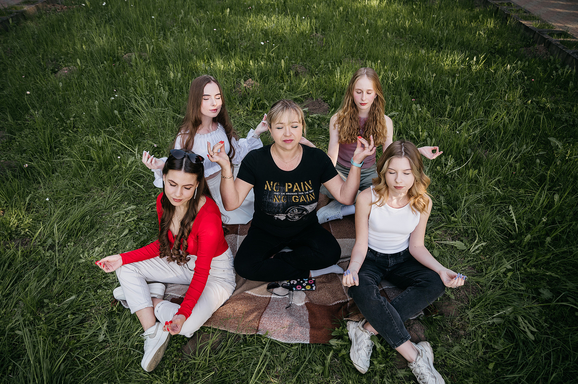 Школьный фотограф в Дубне Талдоме Кимрах. Свадебный фотограф в Дубне Алексей Фонарёв