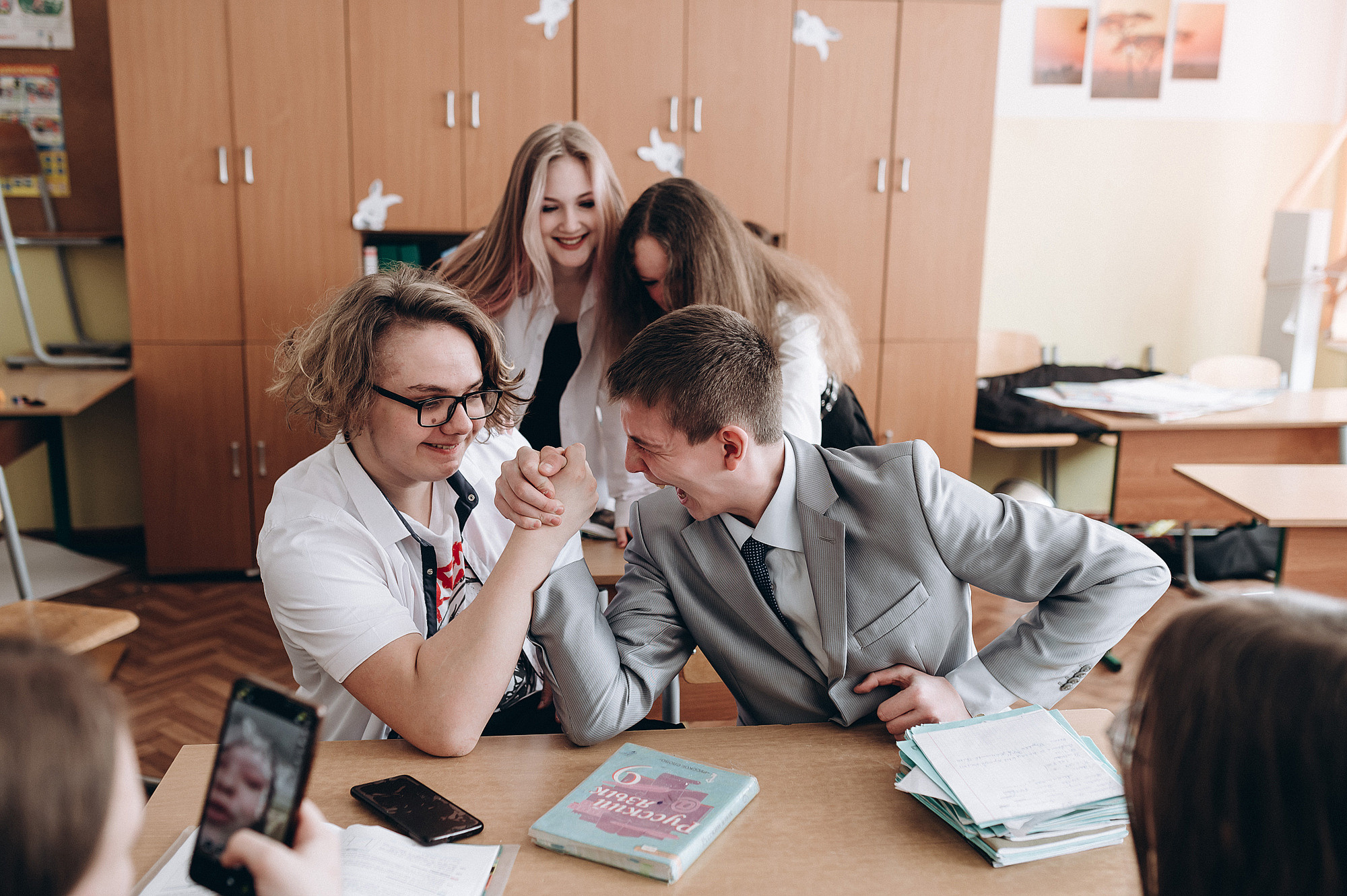 Школьный фотограф в Дубне Талдоме Кимрах. Свадебный фотограф в Дубне Алексей Фонарёв