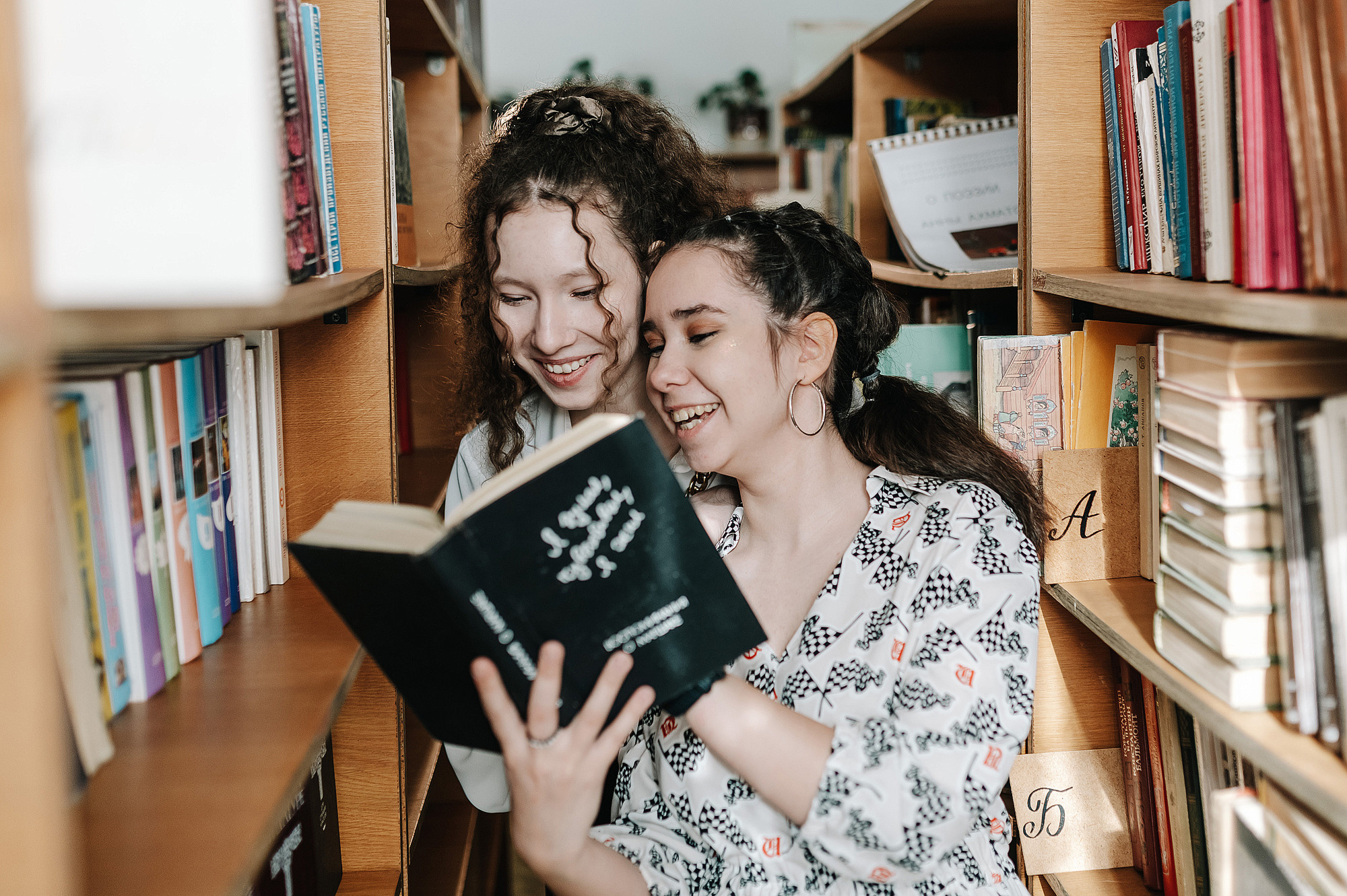 Школьный фотограф в Дубне Талдоме Кимрах. Свадебный фотограф в Дубне Алексей Фонарёв