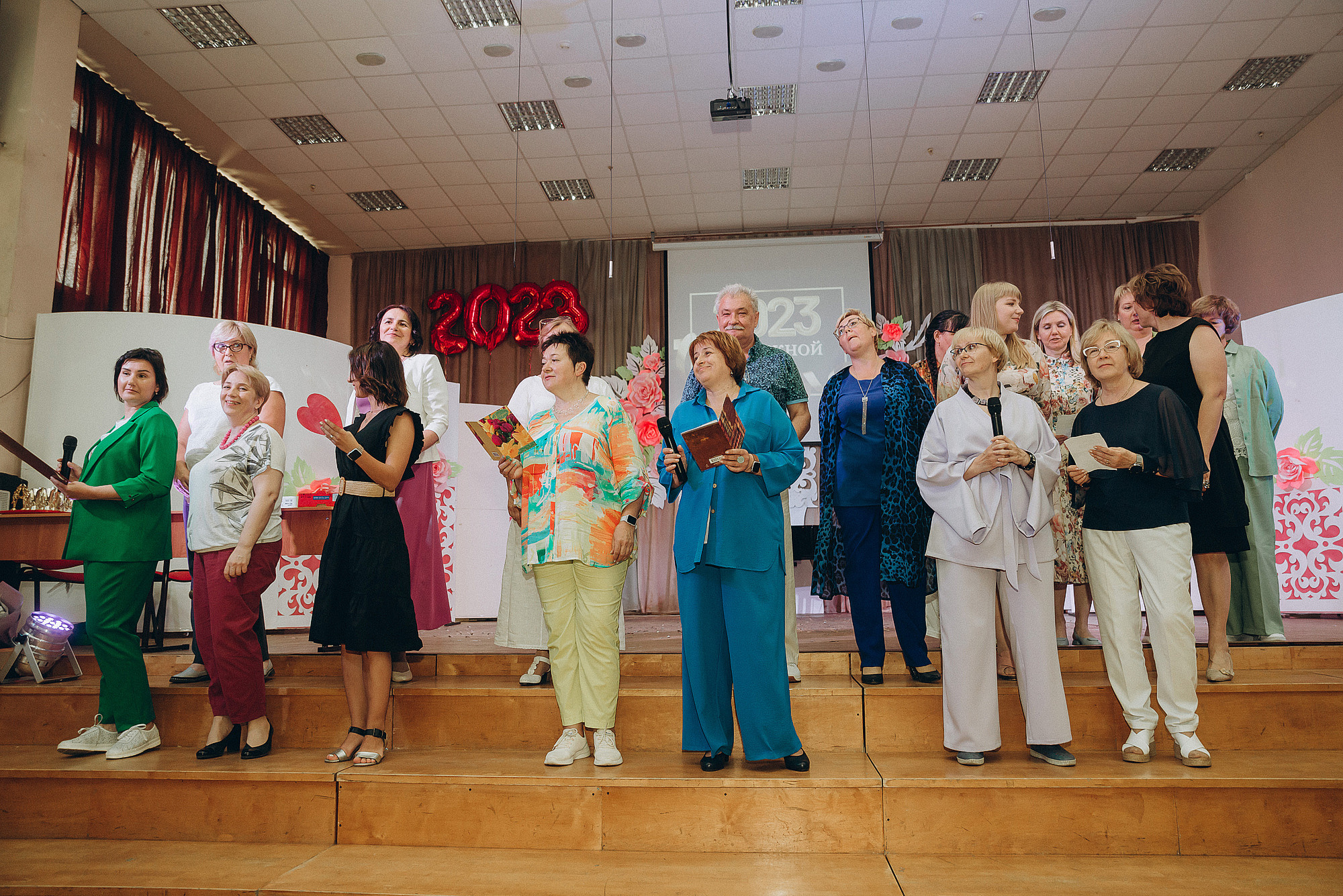 Школьный фотограф в Дубне Талдоме Кимрах. Свадебный фотограф в Дубне Алексей Фонарёв