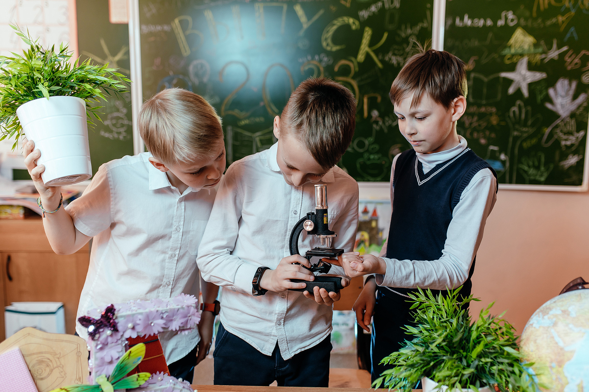 Школьный фотограф в Дубне Талдоме Кимрах. Свадебный фотограф в Дубне Алексей Фонарёв