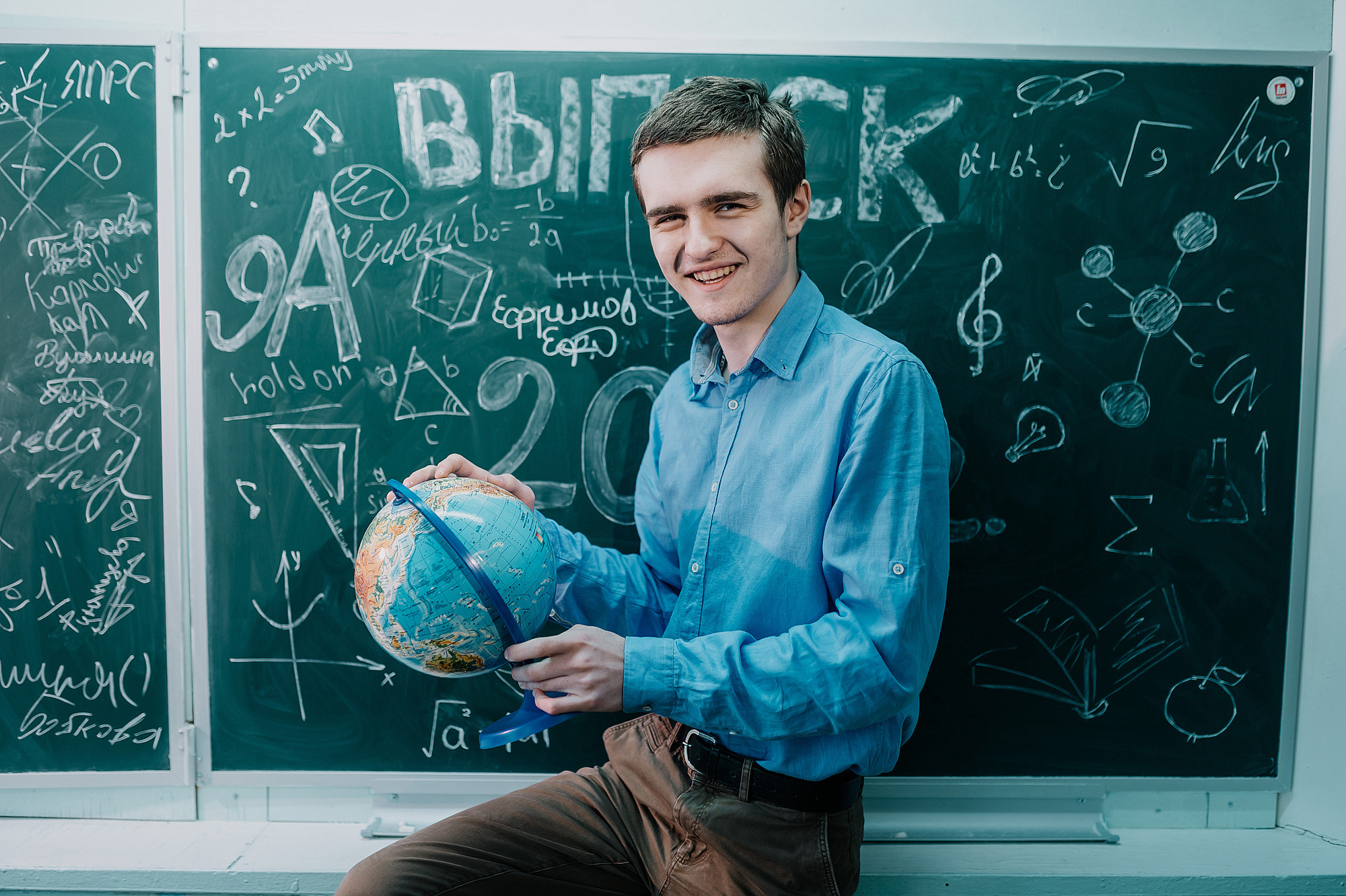 Школьный фотограф в Дубне Талдоме Кимрах. Свадебный фотограф в Дубне Алексей Фонарёв