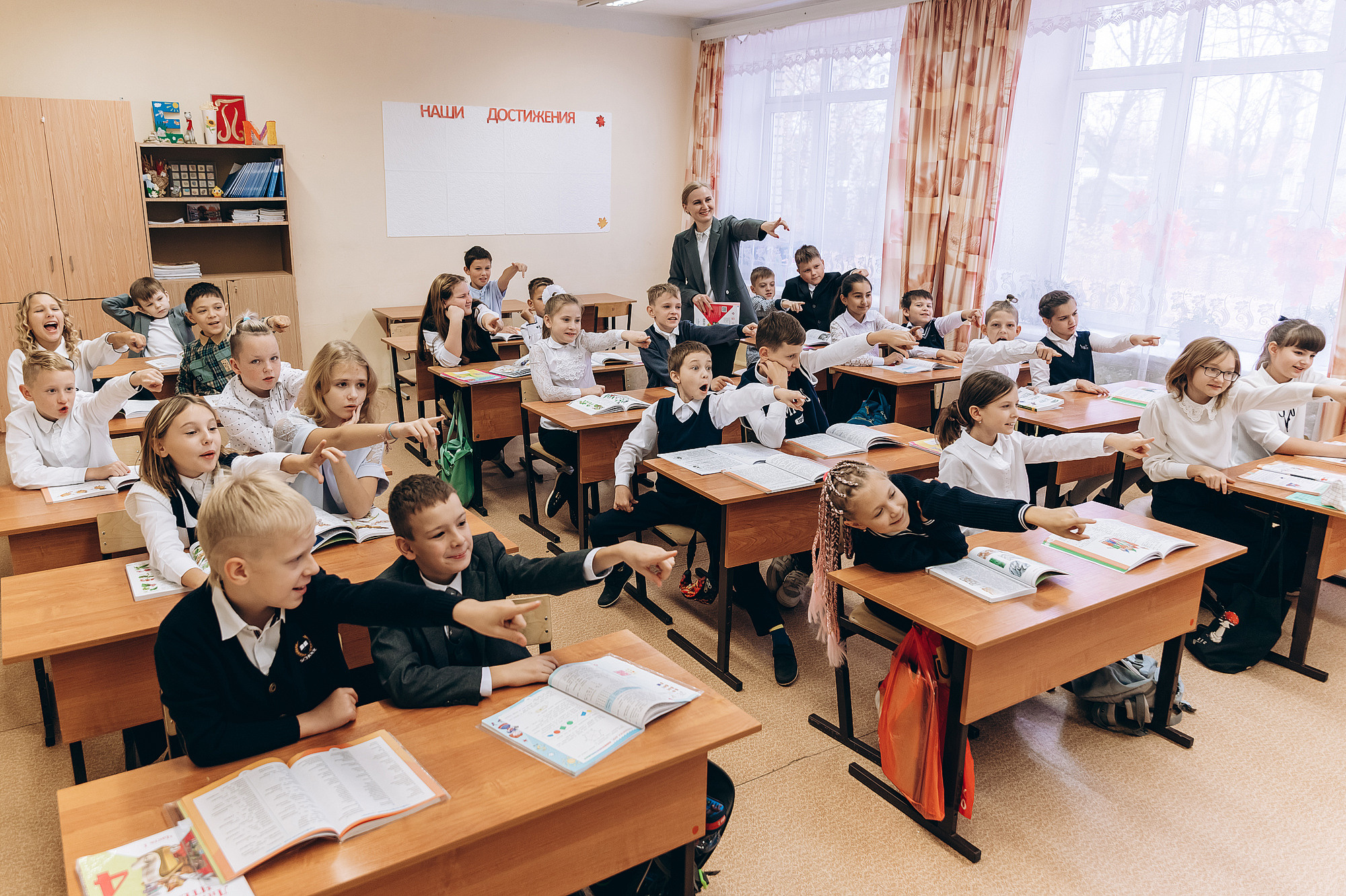 Школьный фотограф в Дубне Талдоме Кимрах. Свадебный фотограф в Дубне Алексей Фонарёв