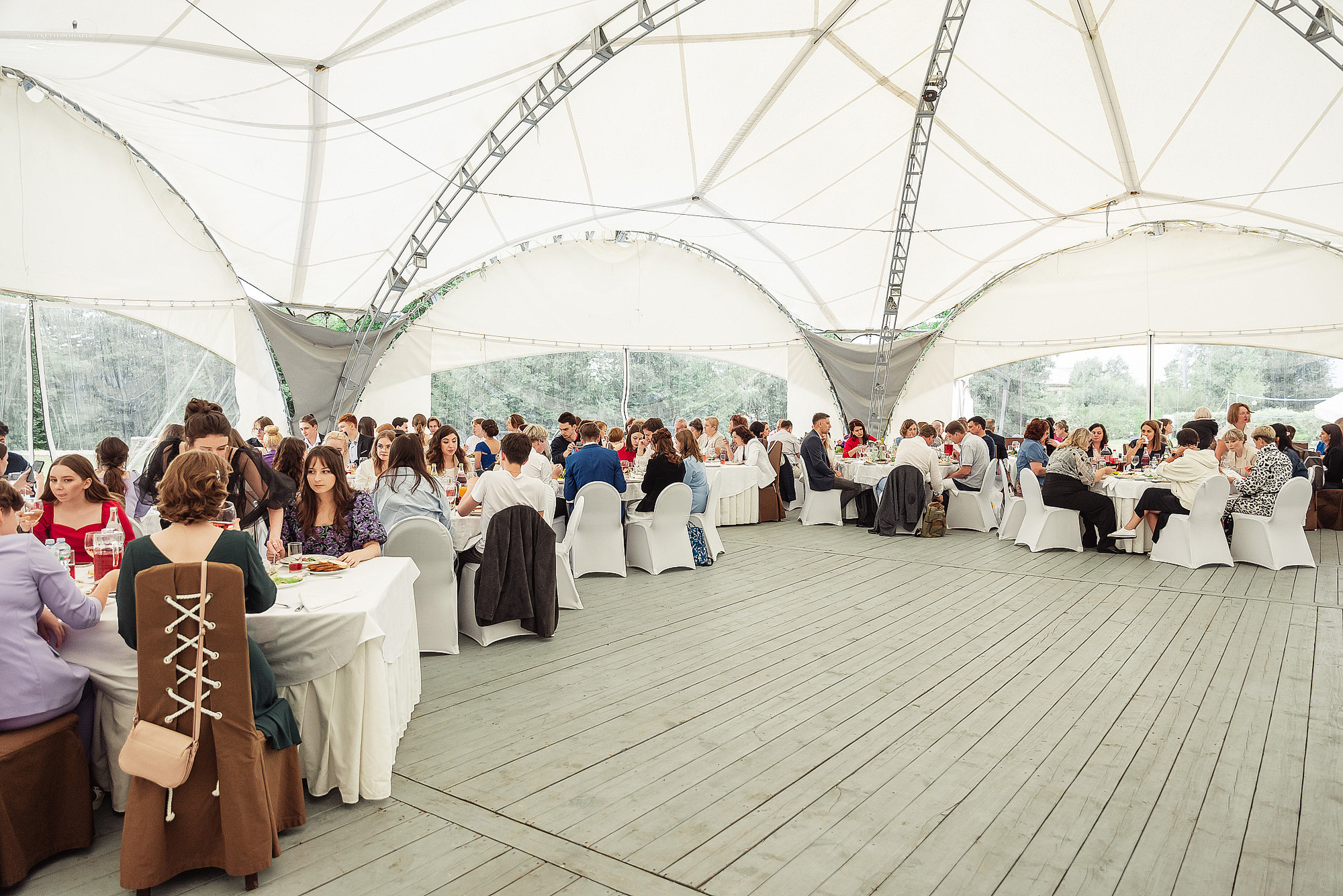 Школьный фотограф в Дубне Талдоме Кимрах. Свадебный фотограф в Дубне Алексей Фонарёв