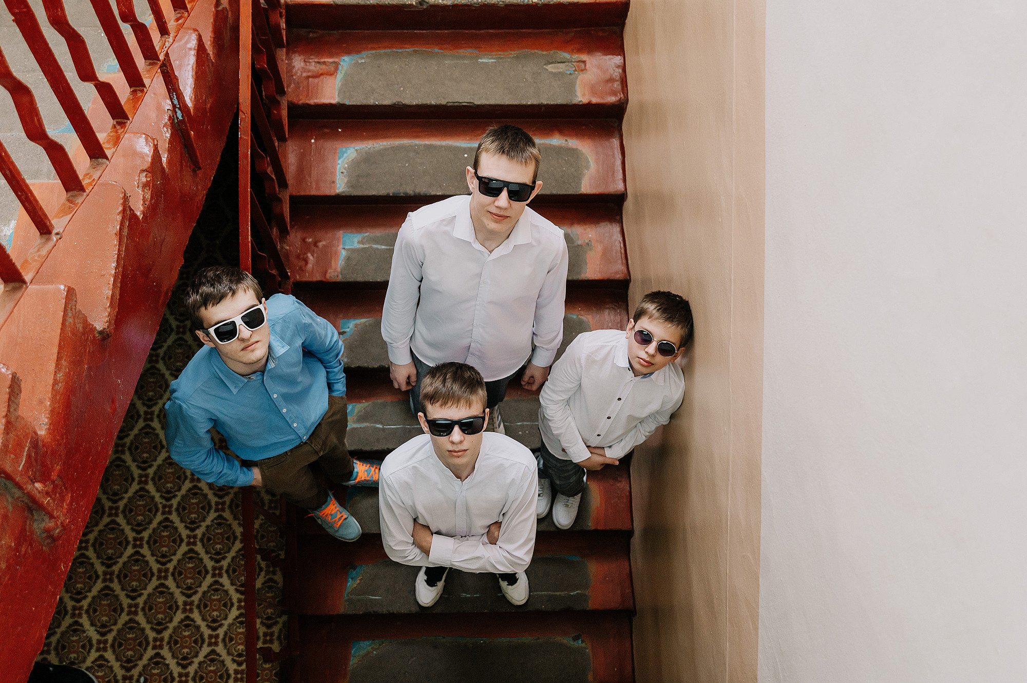 Школьный фотограф в Дубне Талдоме Кимрах. Свадебный фотограф в Дубне Алексей Фонарёв