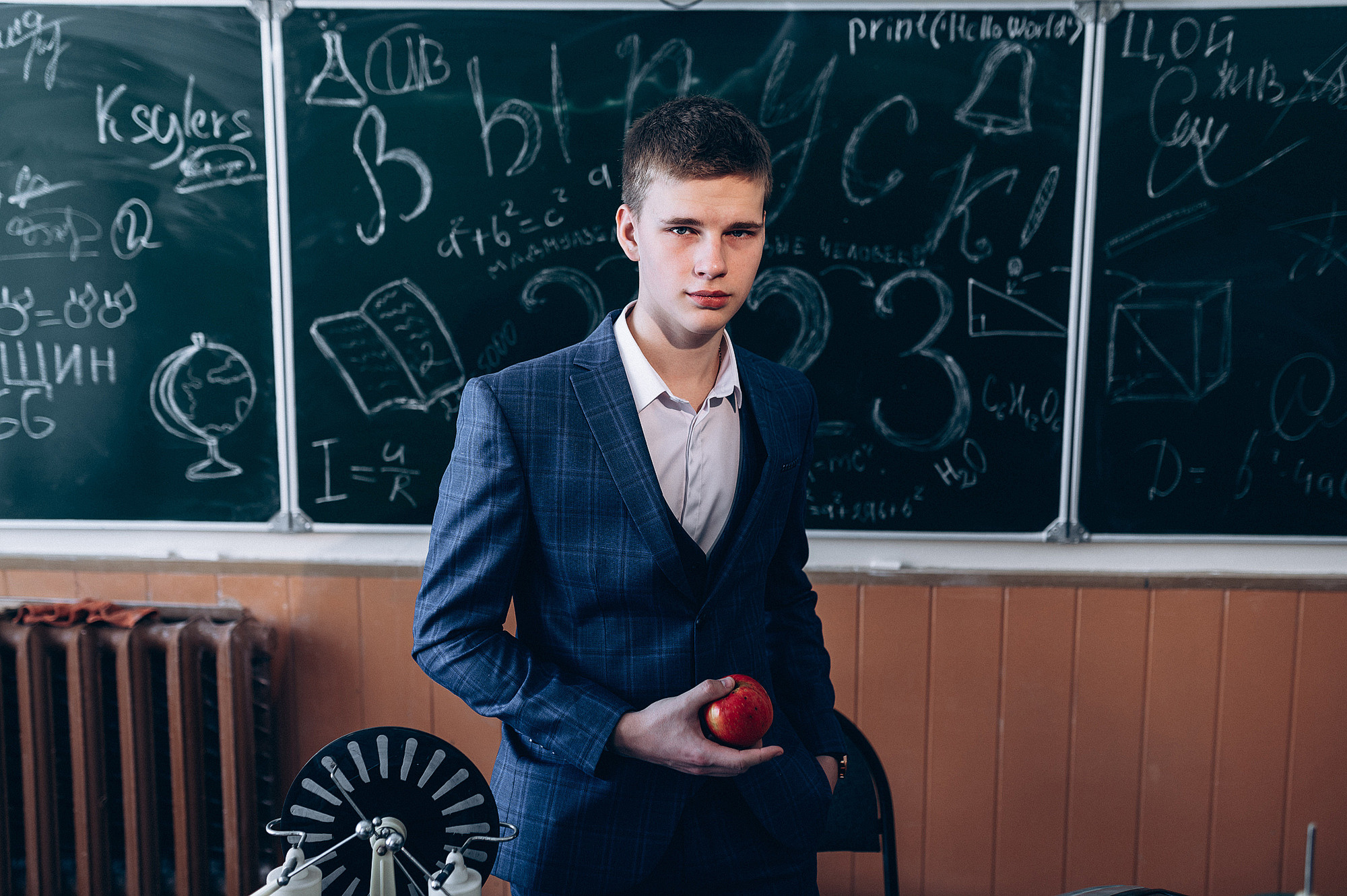 Школьный фотограф в Дубне Талдоме Кимрах. Свадебный фотограф в Дубне Алексей Фонарёв