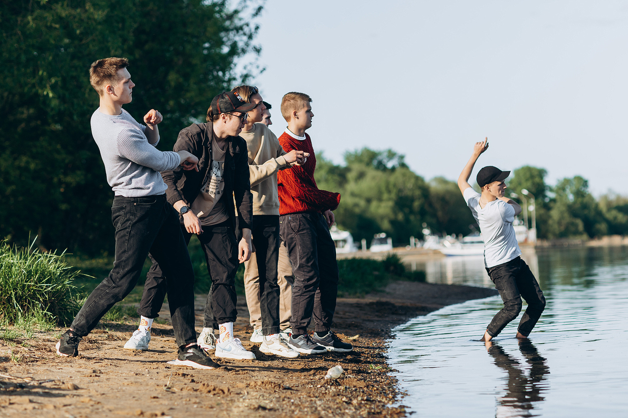 Школьный фотограф в Дубне Талдоме Кимрах. Свадебный фотограф в Дубне Алексей Фонарёв