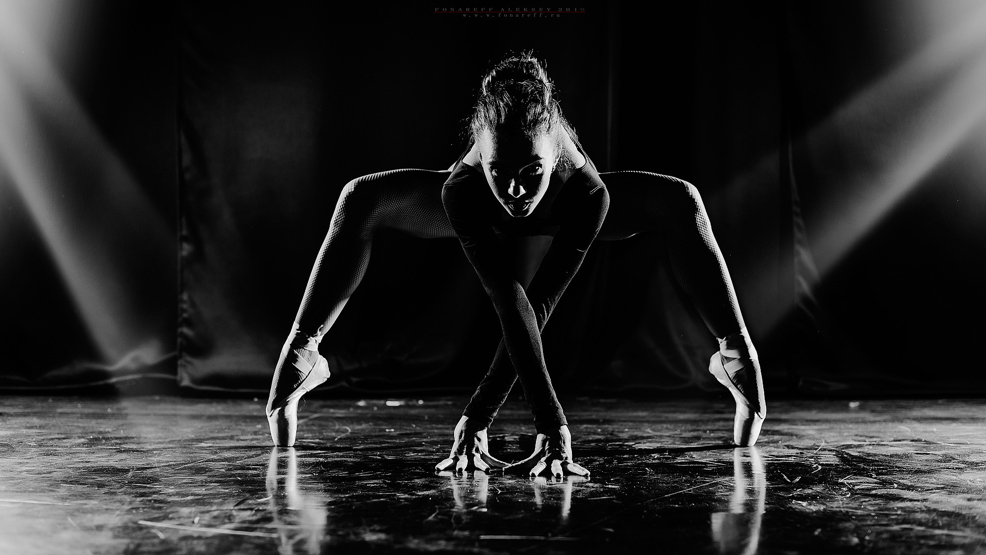 Фотографии моделей в танце, это самая атмосферная фотосессия. Свадебный фотограф в Дубне Алексей Фонарёв