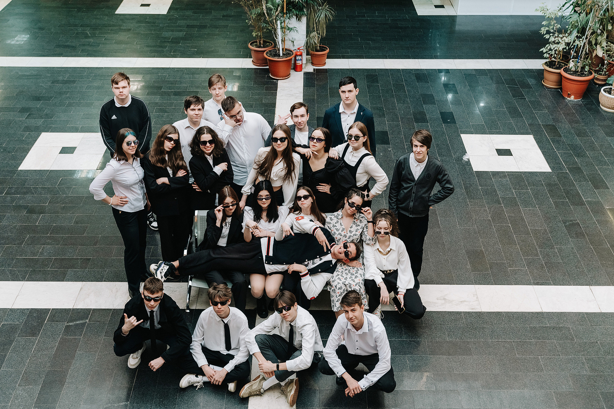 Школьный фотограф в Дубне Талдоме Кимрах. Свадебный фотограф в Дубне Алексей Фонарёв