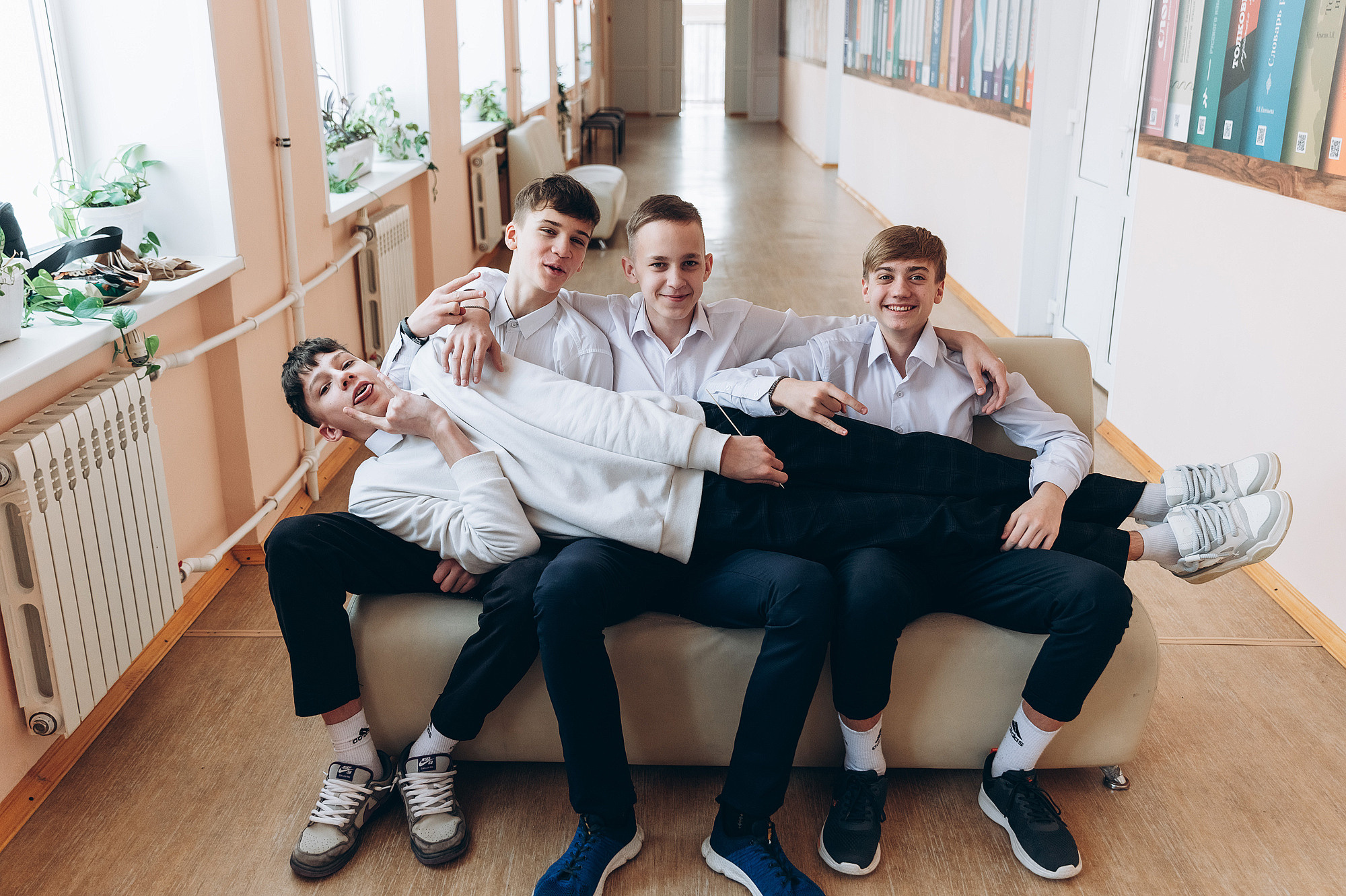 Школьный фотограф в Дубне Талдоме Кимрах. Свадебный фотограф в Дубне Алексей Фонарёв